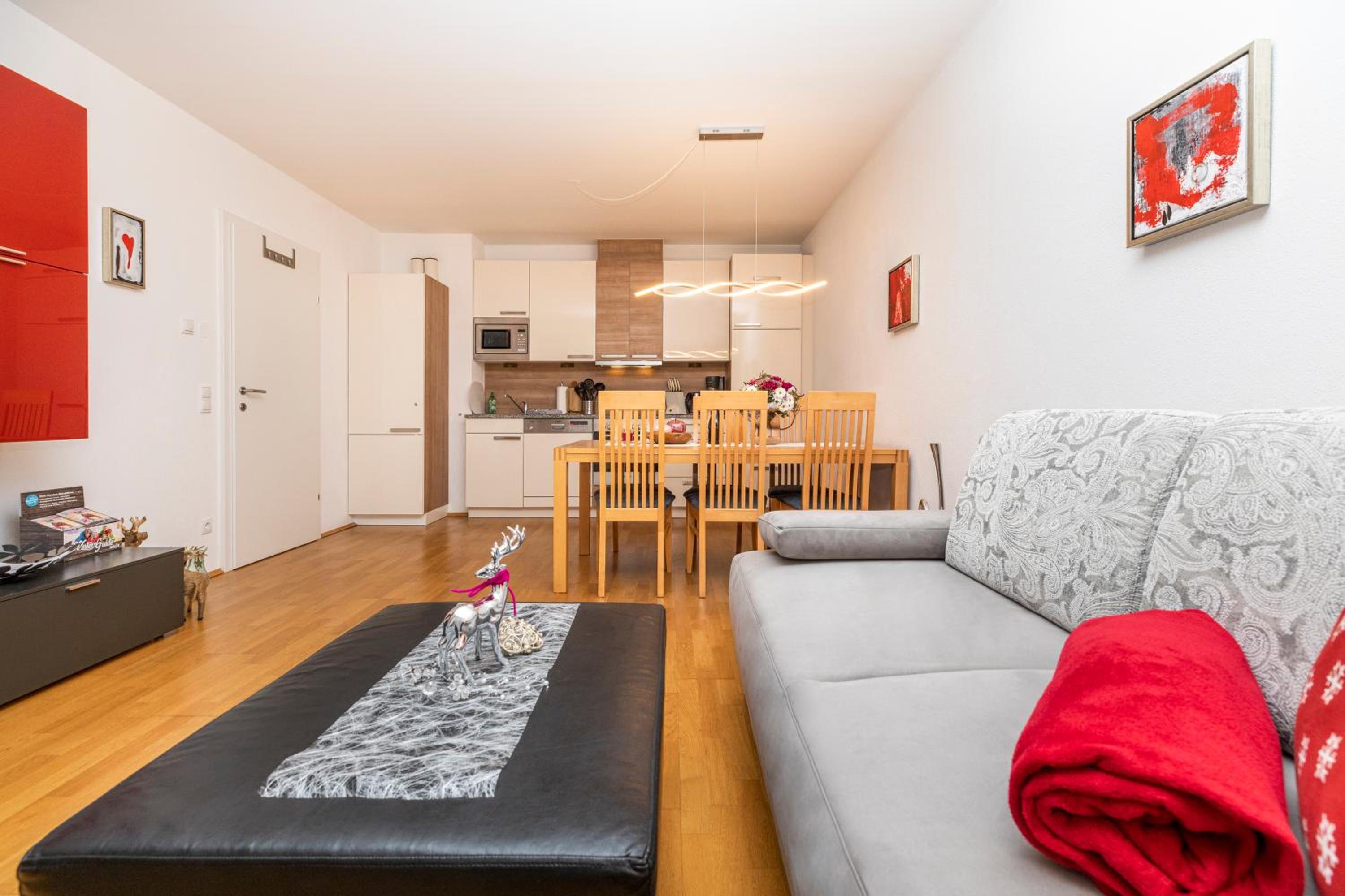 Apartment with Terrace photo 2