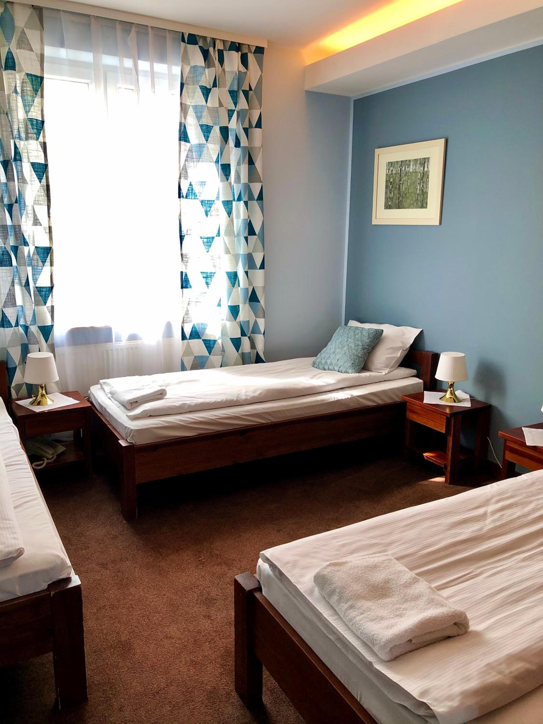 Triple Room - Photo 12