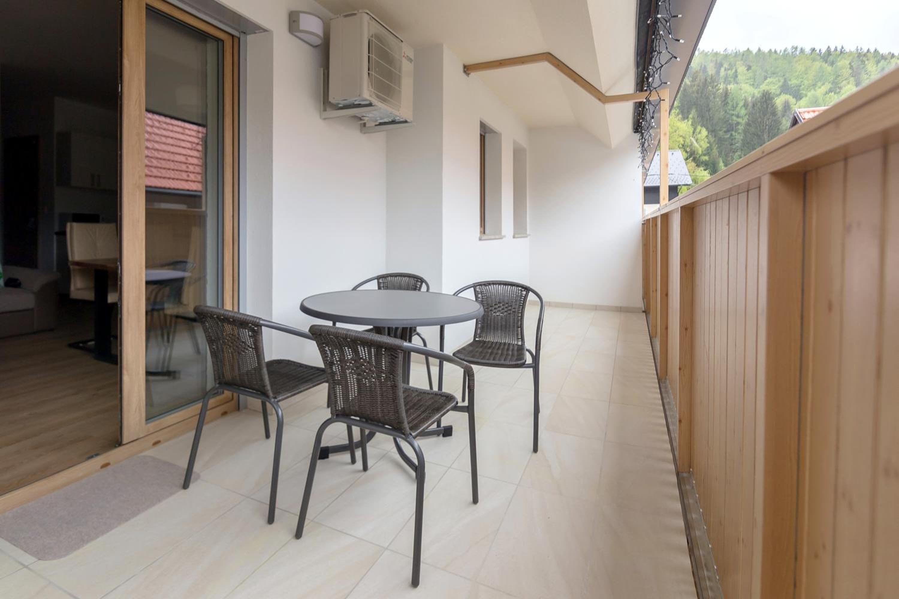 Two-Bedroom Apartment With Balcony photo 3