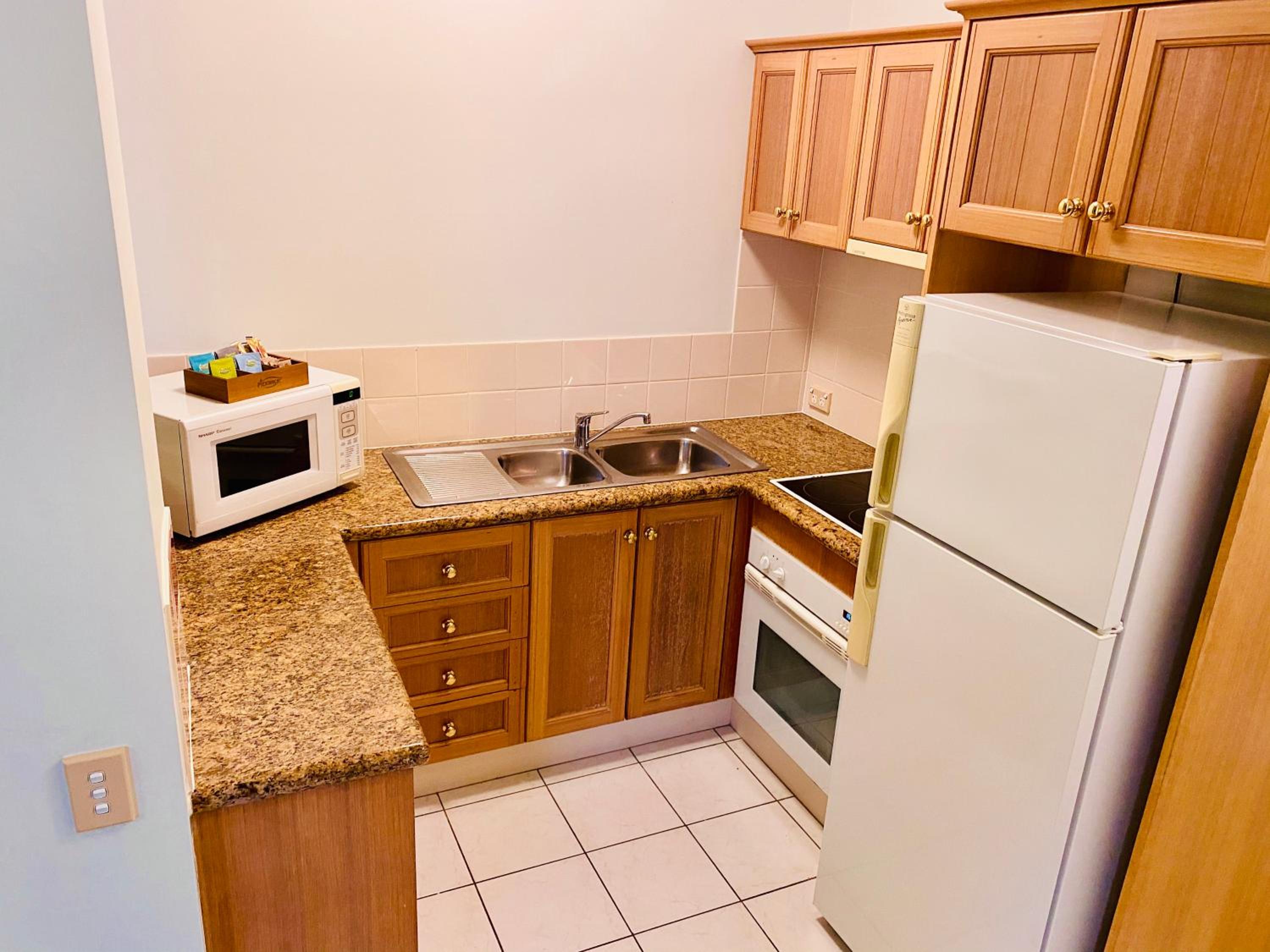 One Bedroom Suite - Photo 8