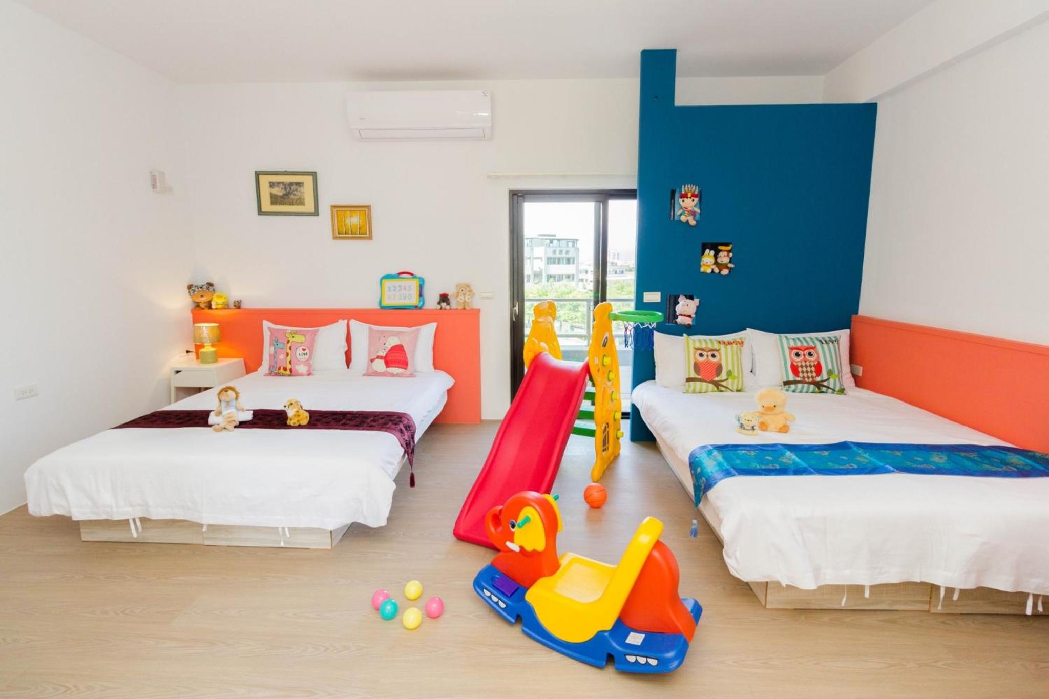 Quadruple Room with Balcony photo 1