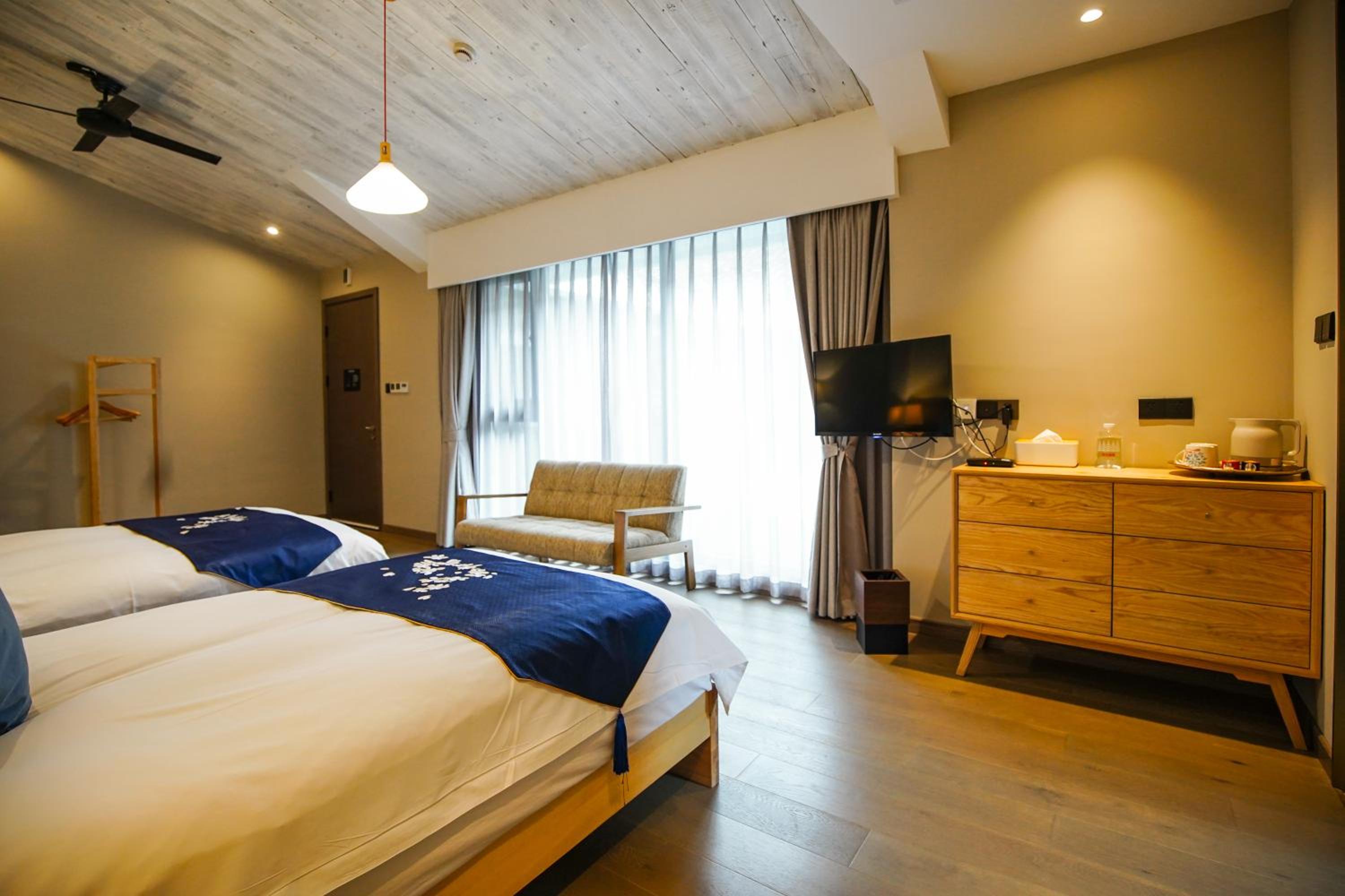 Deluxe Twin Room photo 1