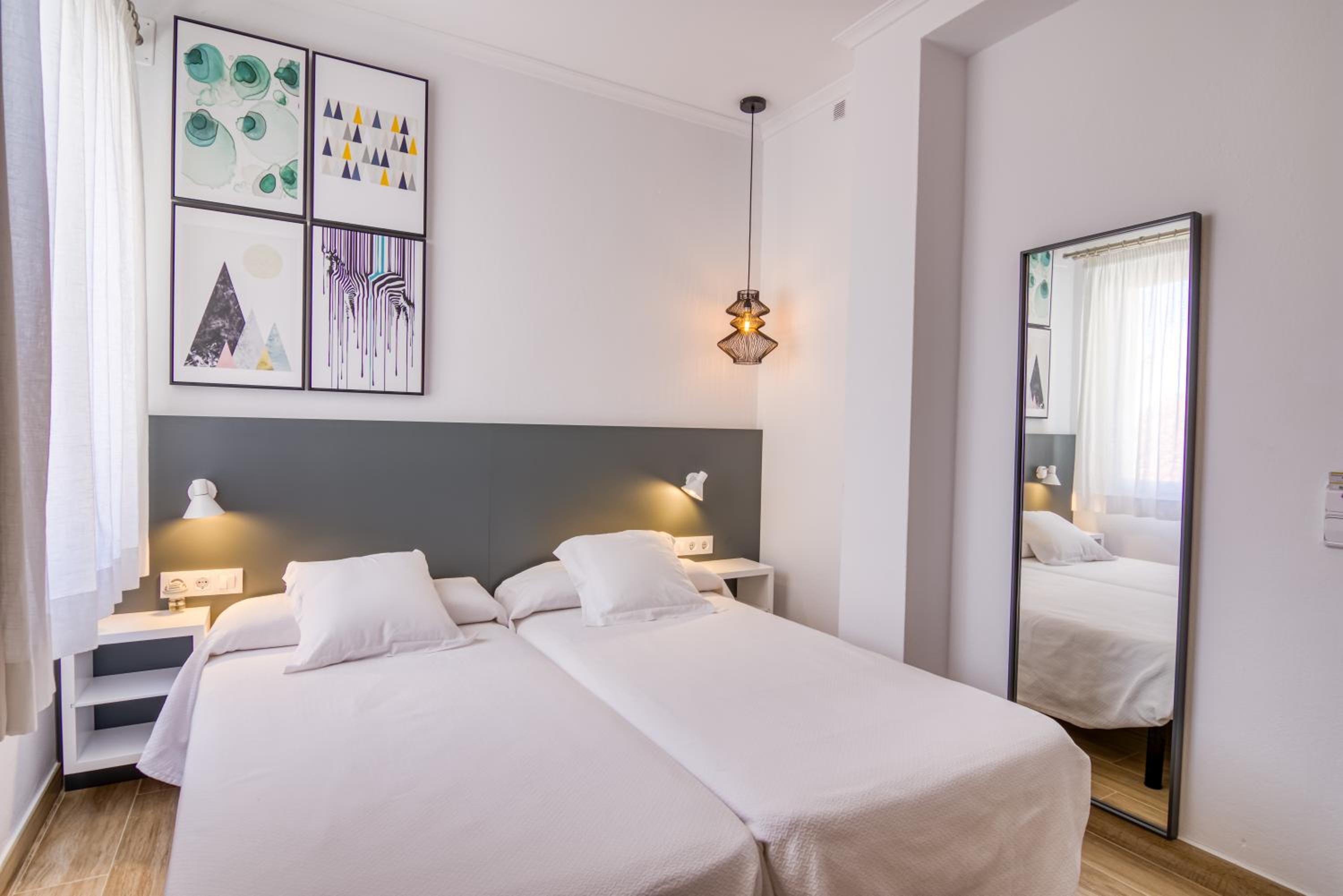 Double or Twin Room photo 2