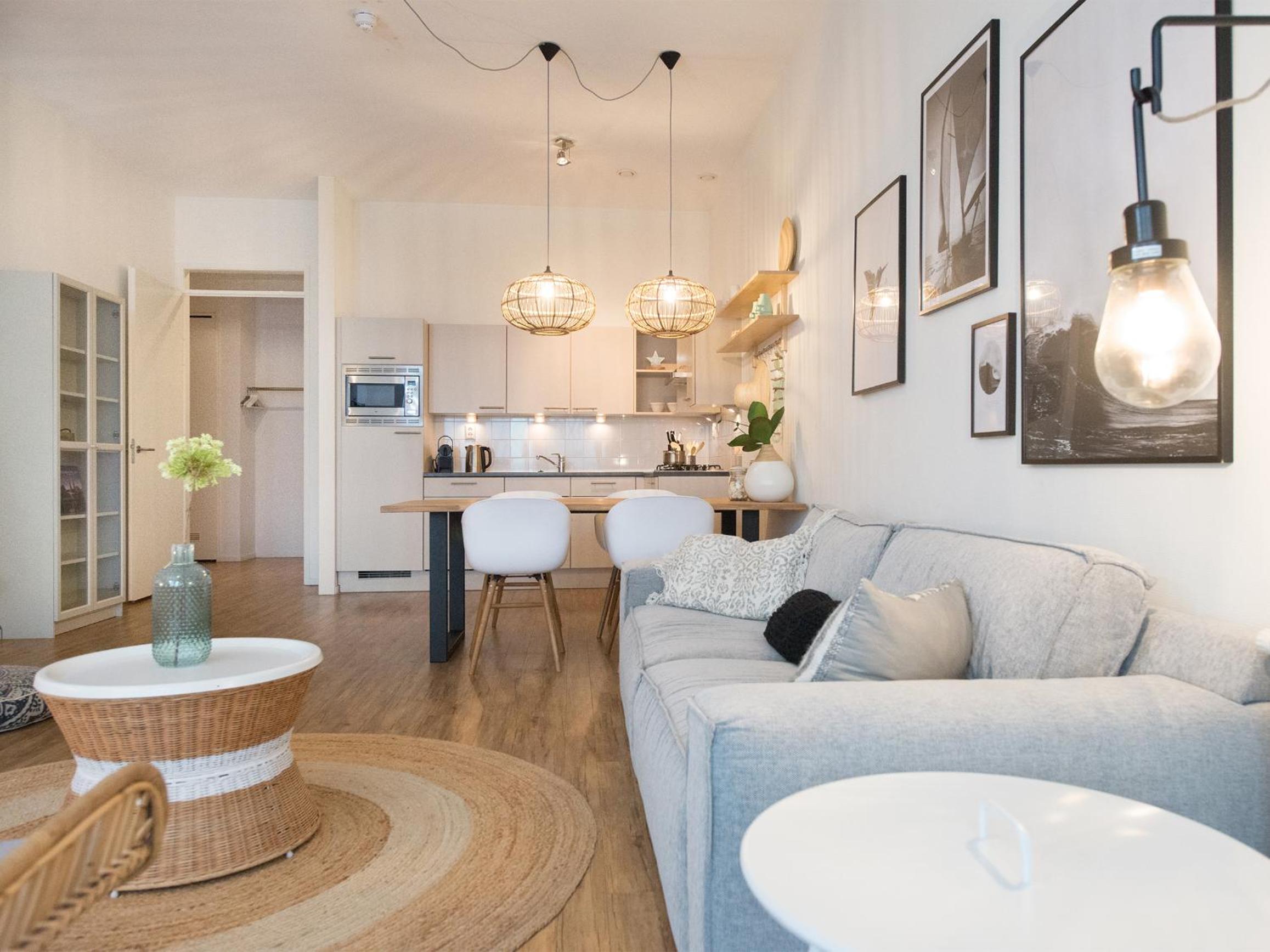 One bedroom apartment on the seaside with terrace 56C photo 2