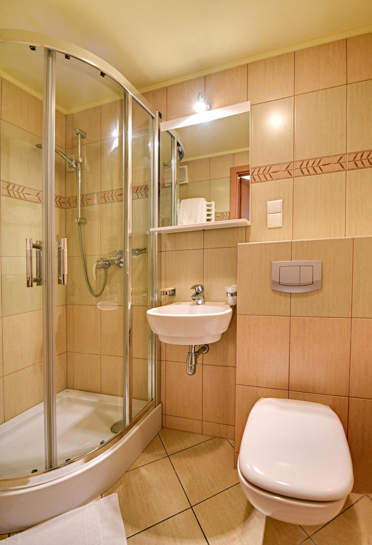 Double Room with Extra Bed - Photo 2
