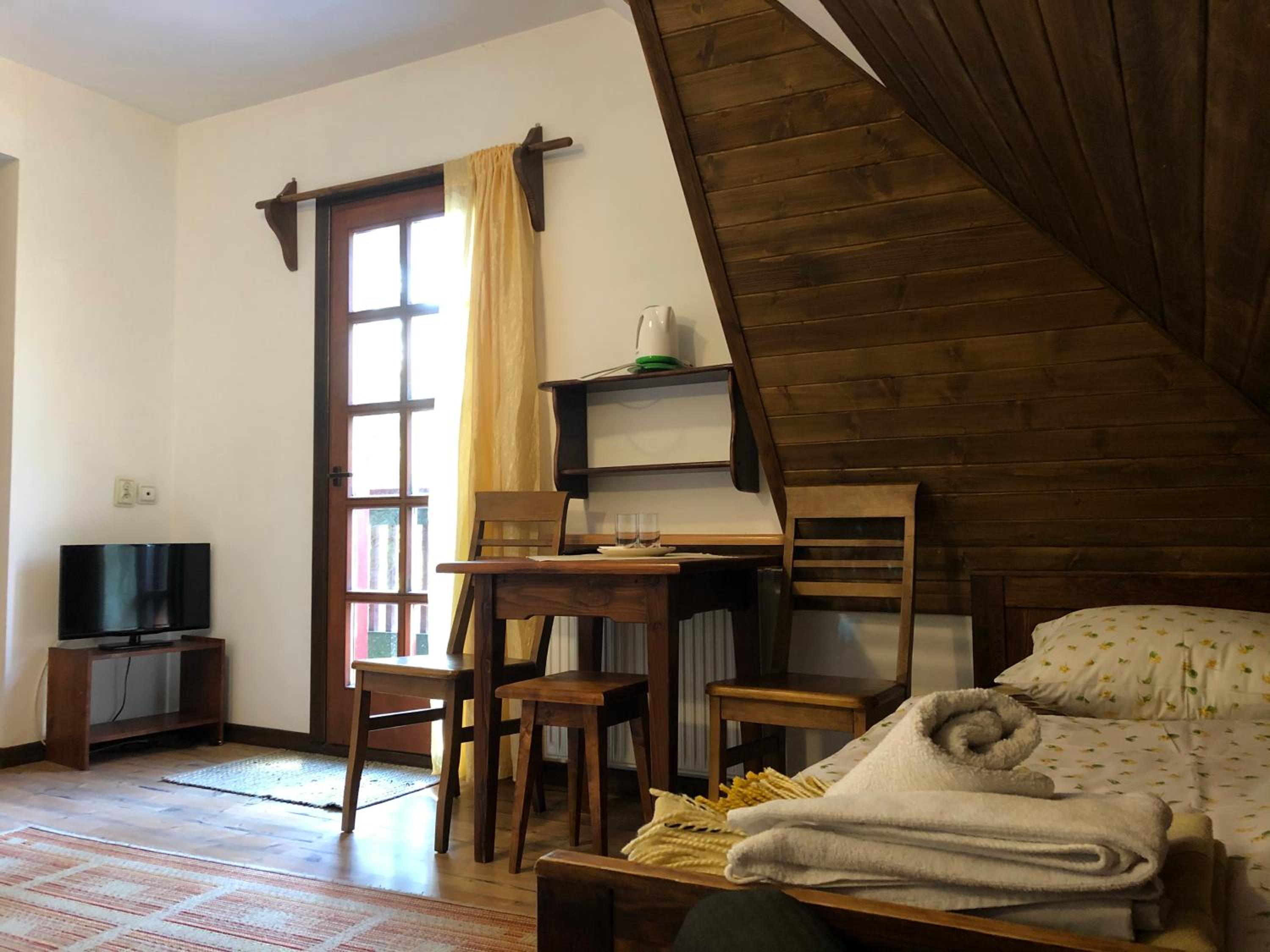 Triple Room with Balcony photo 3