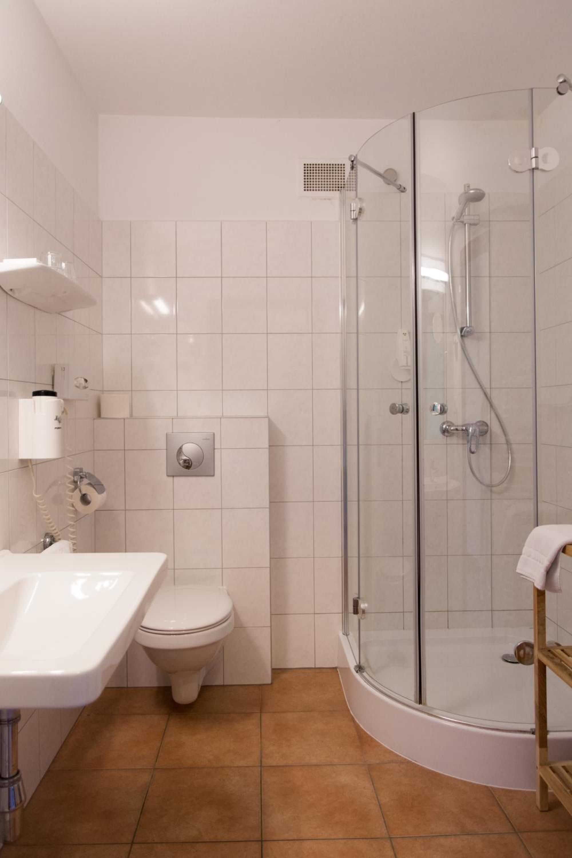 Double Room - Photo 3