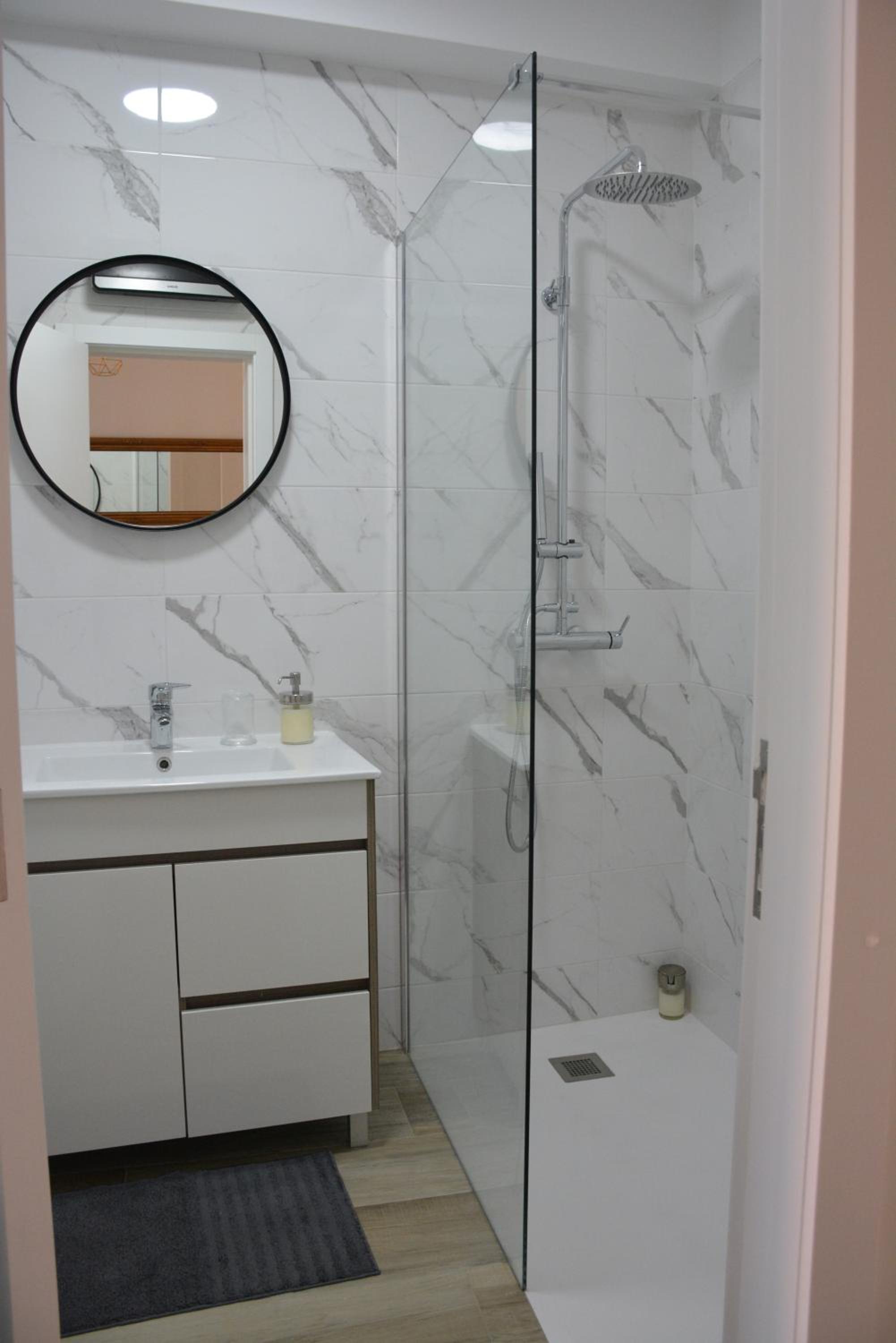 Apartment - Photo 26