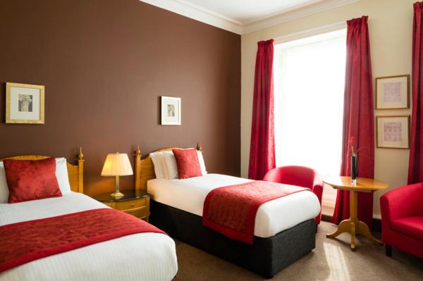 Twin Room with City View - Photo 1