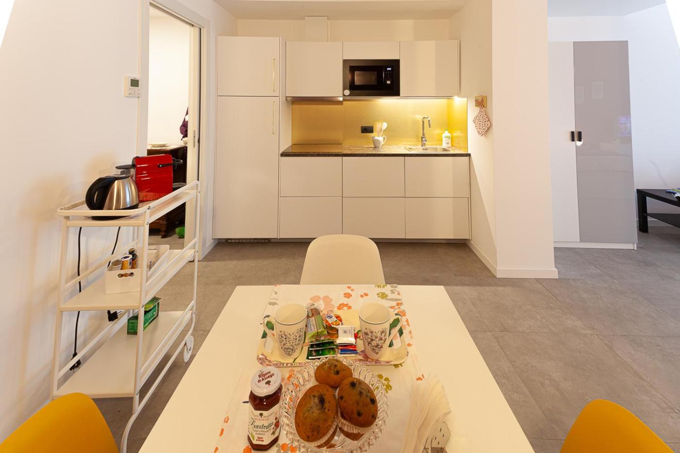 One-Bedroom Apartment photo 2