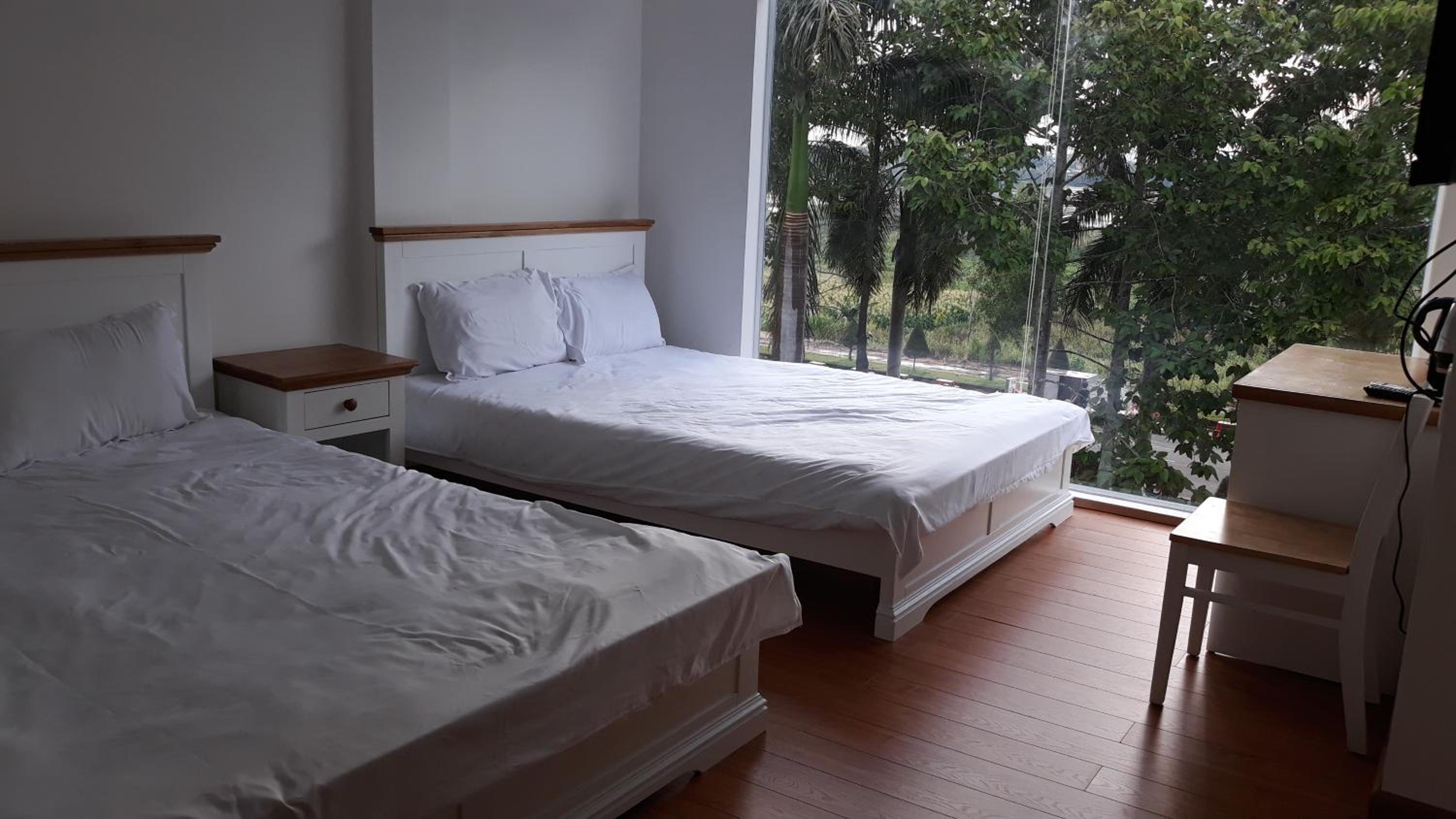 Deluxe Double Room with Balcony photo 3