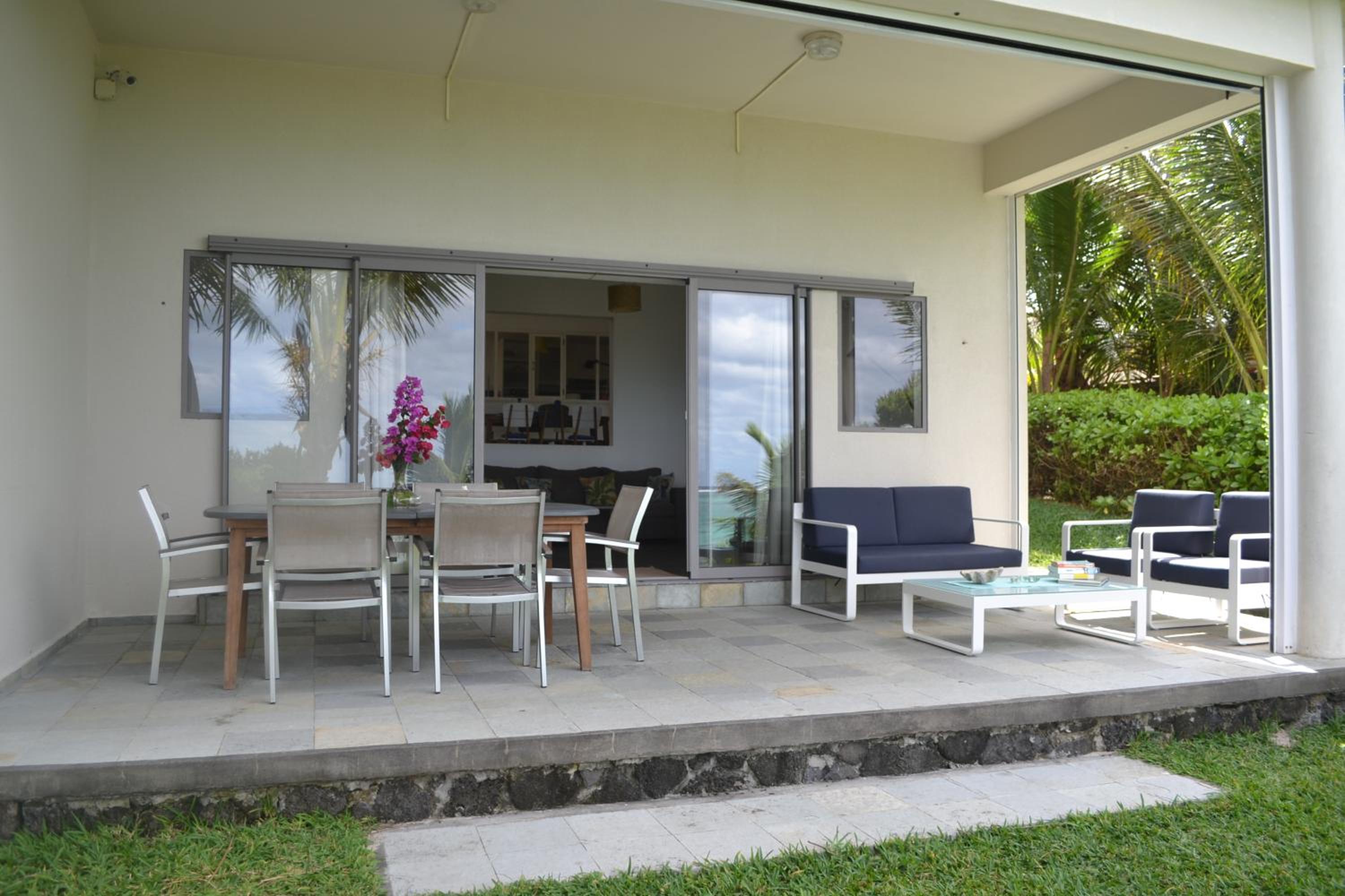 Four-Bedroom Villa with Sea View photo 3