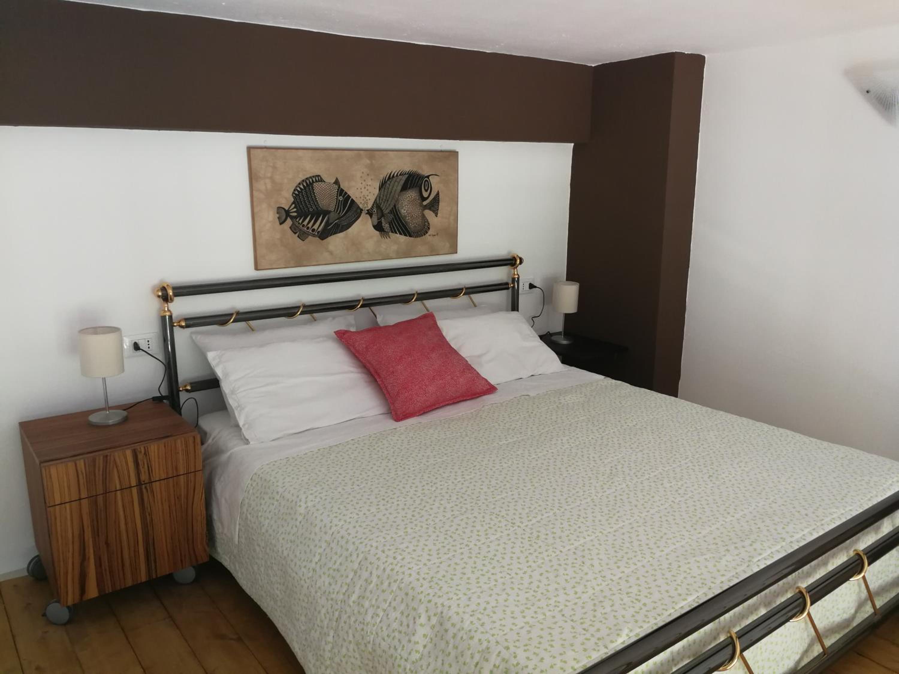 King Studio with Sofa Bed