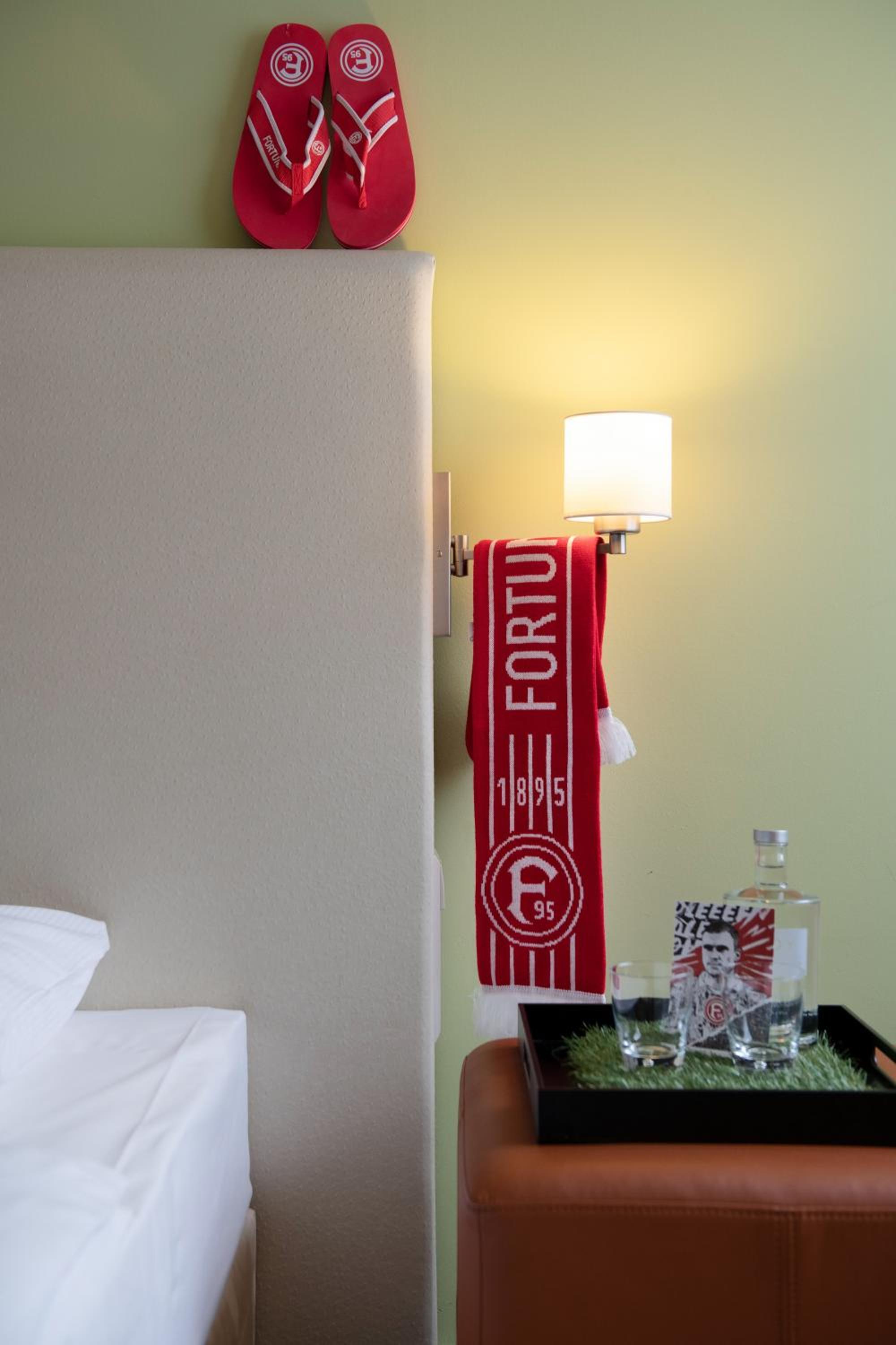 Standard Double or Twin Room - Photo 2