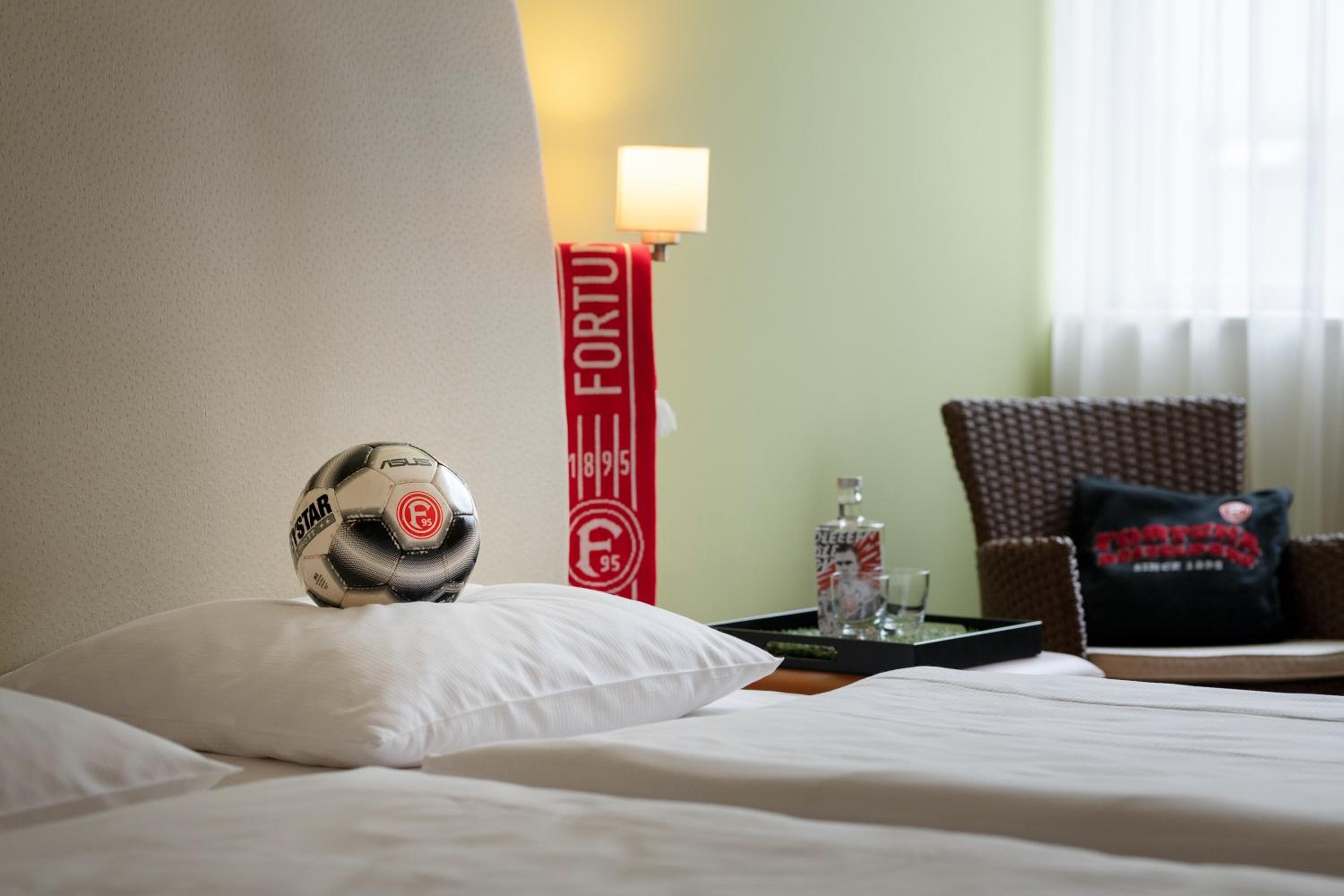 Standard Double or Twin Room - Photo 1