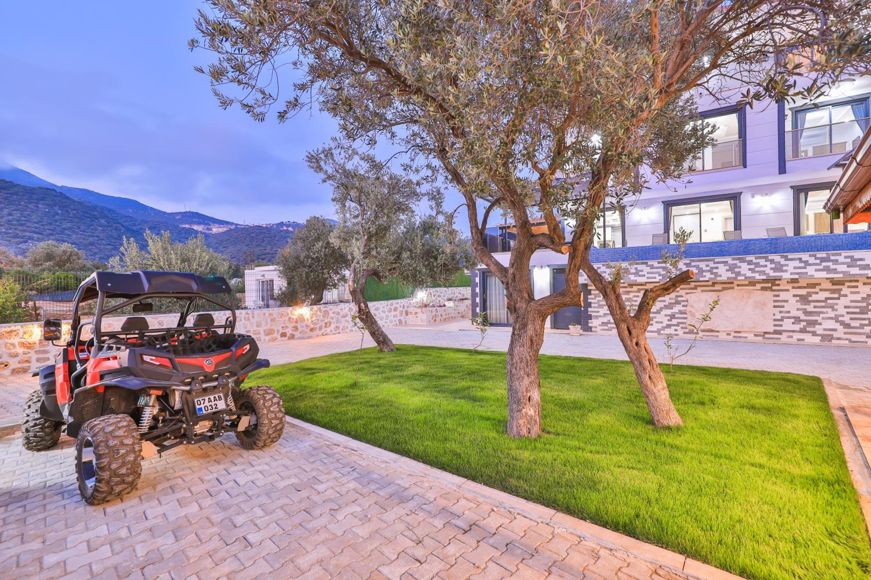 Villa with Sea View - Photo 11