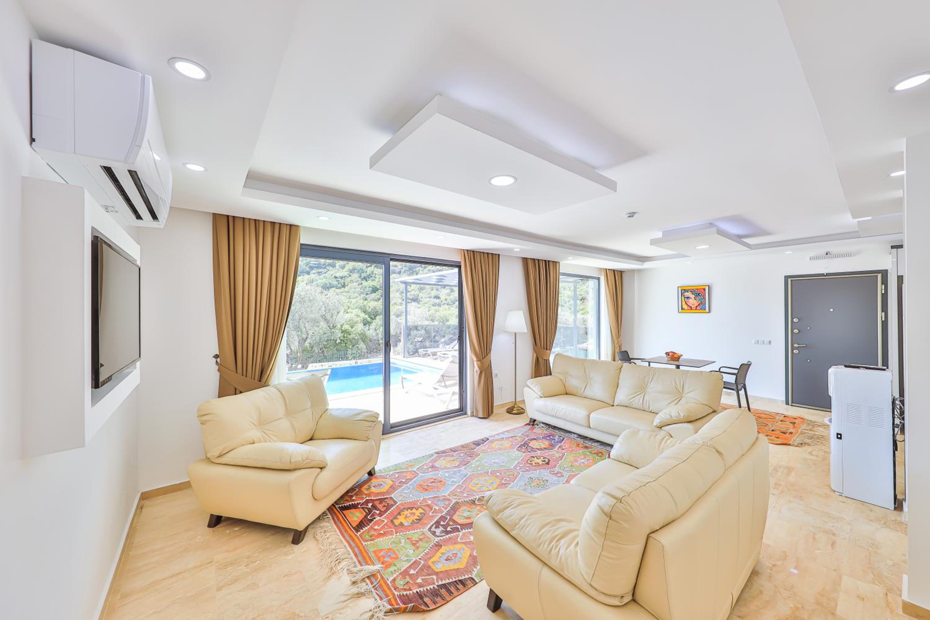 Villa with Sea View - Photo 10