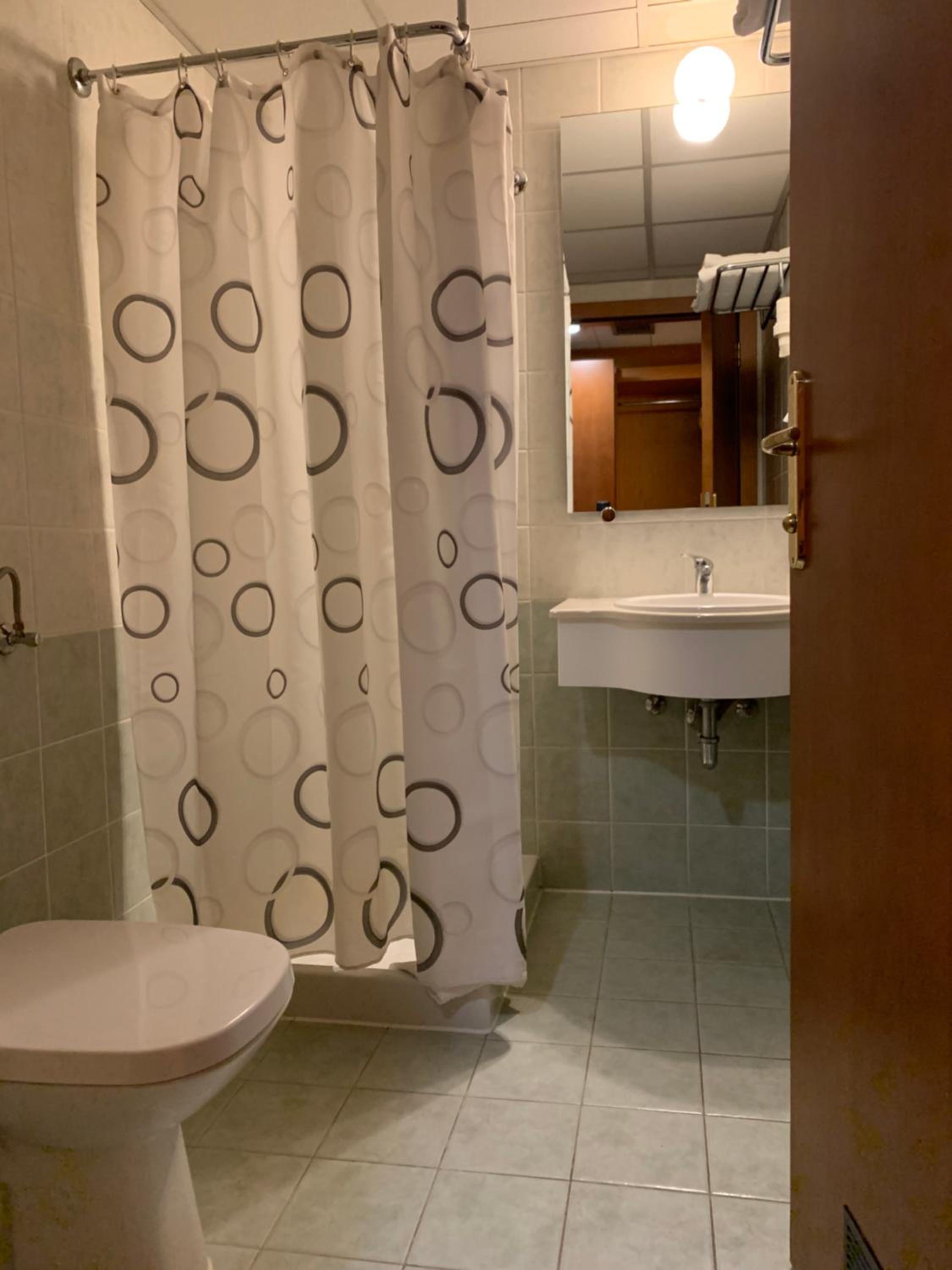Double Room - Photo 4
