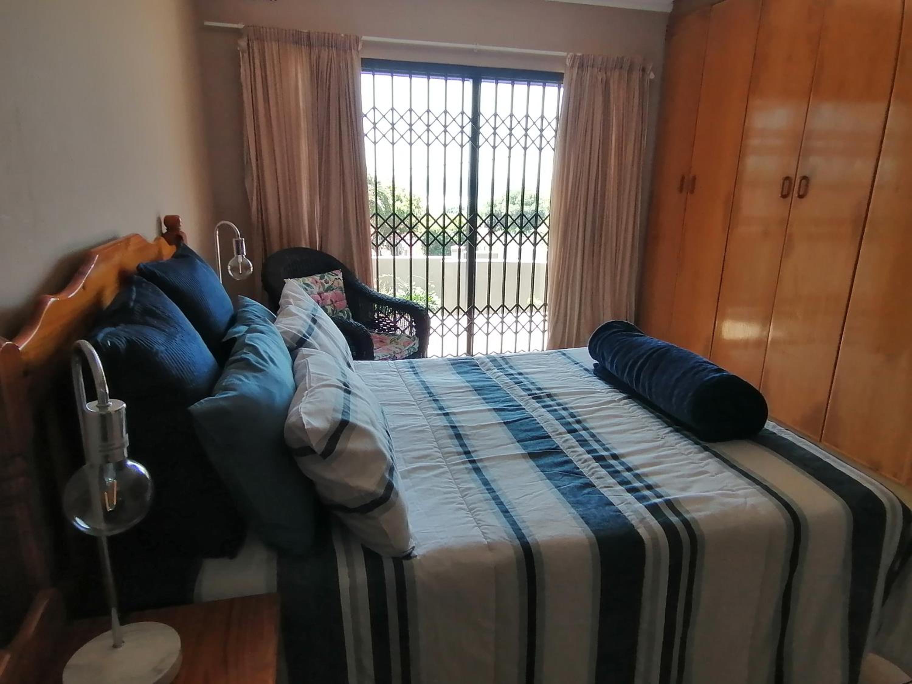Four-Bedroom House photo 1
