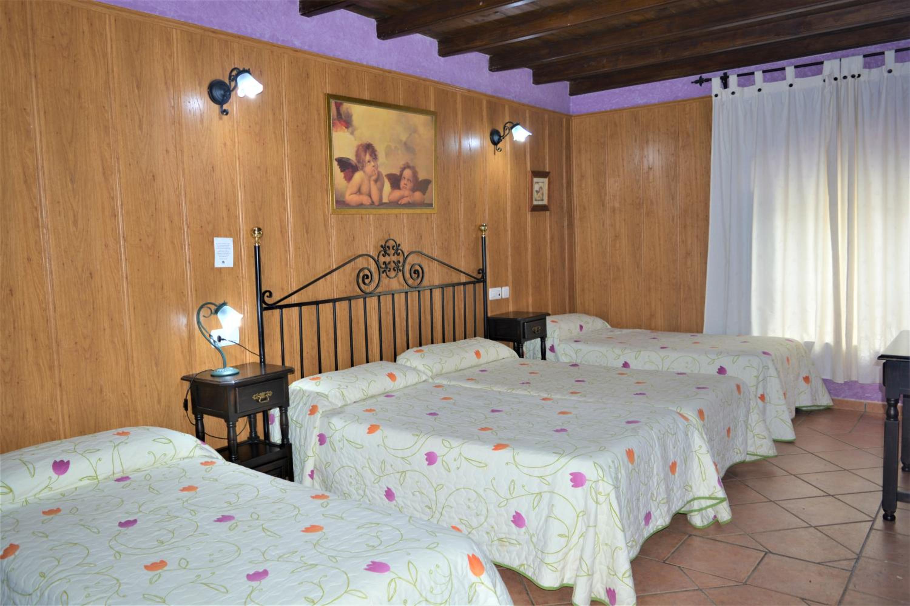 Habitación Familiar (2 Adultos + 2 Niños)