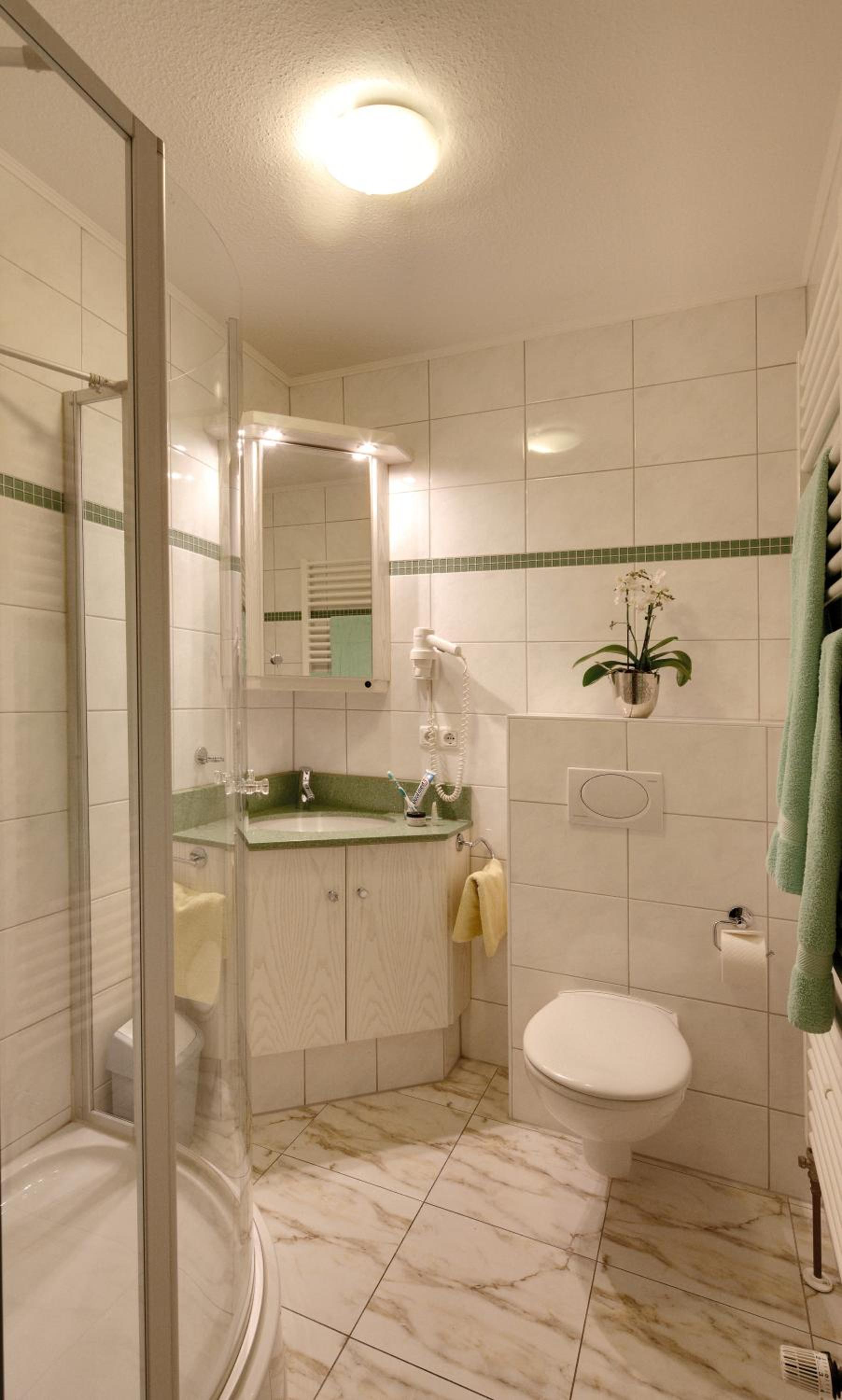 One-Bedroom Apartment with Balcony photo 2