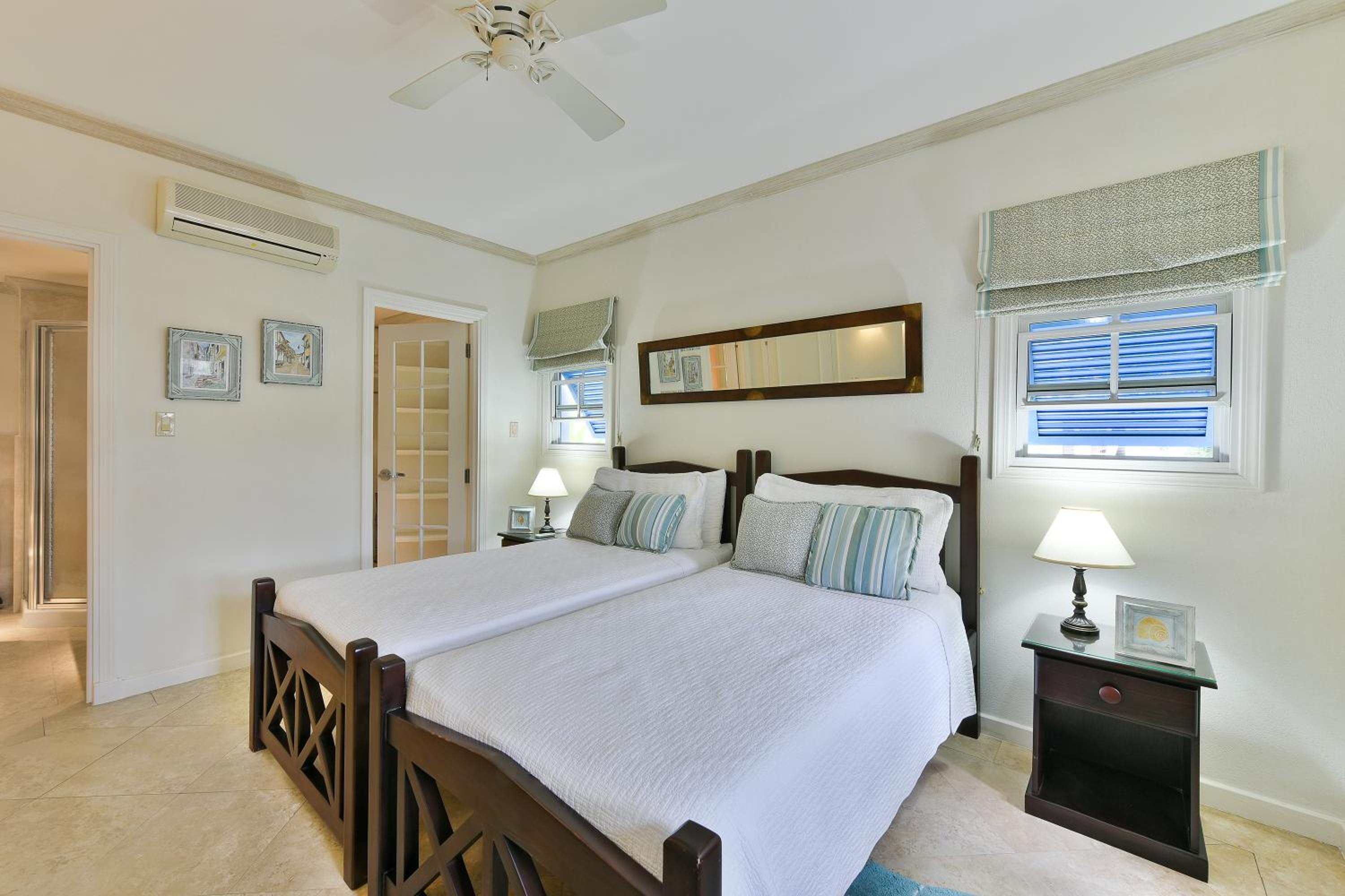 Villa With Sea View photo 2