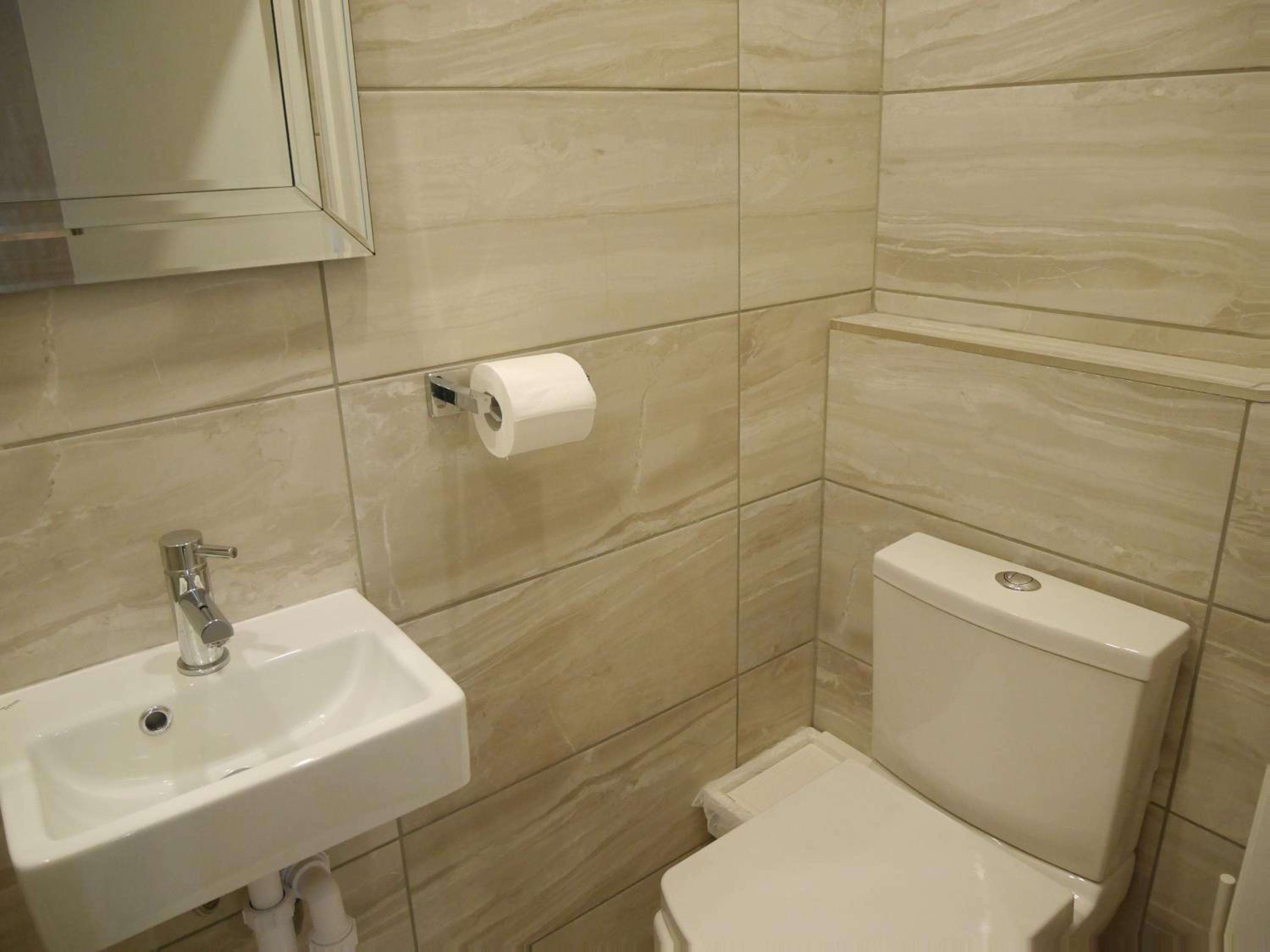 Double Room with Shared Bathroom photo 2