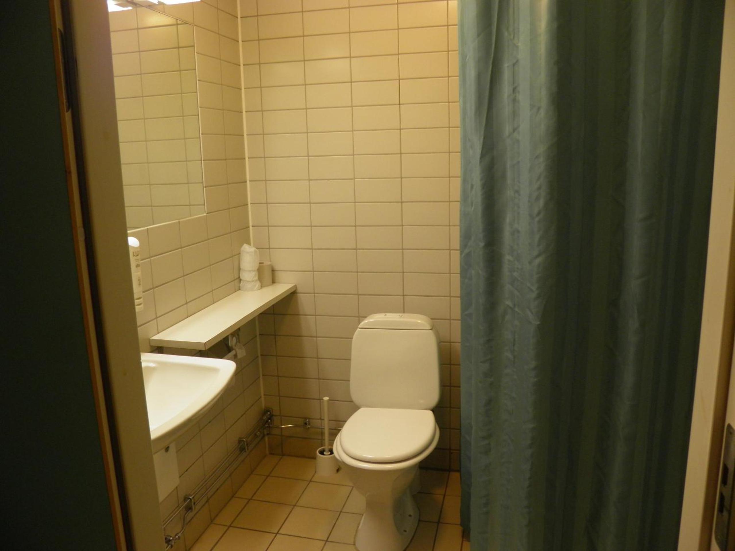 Standard Double Room - Photo 28