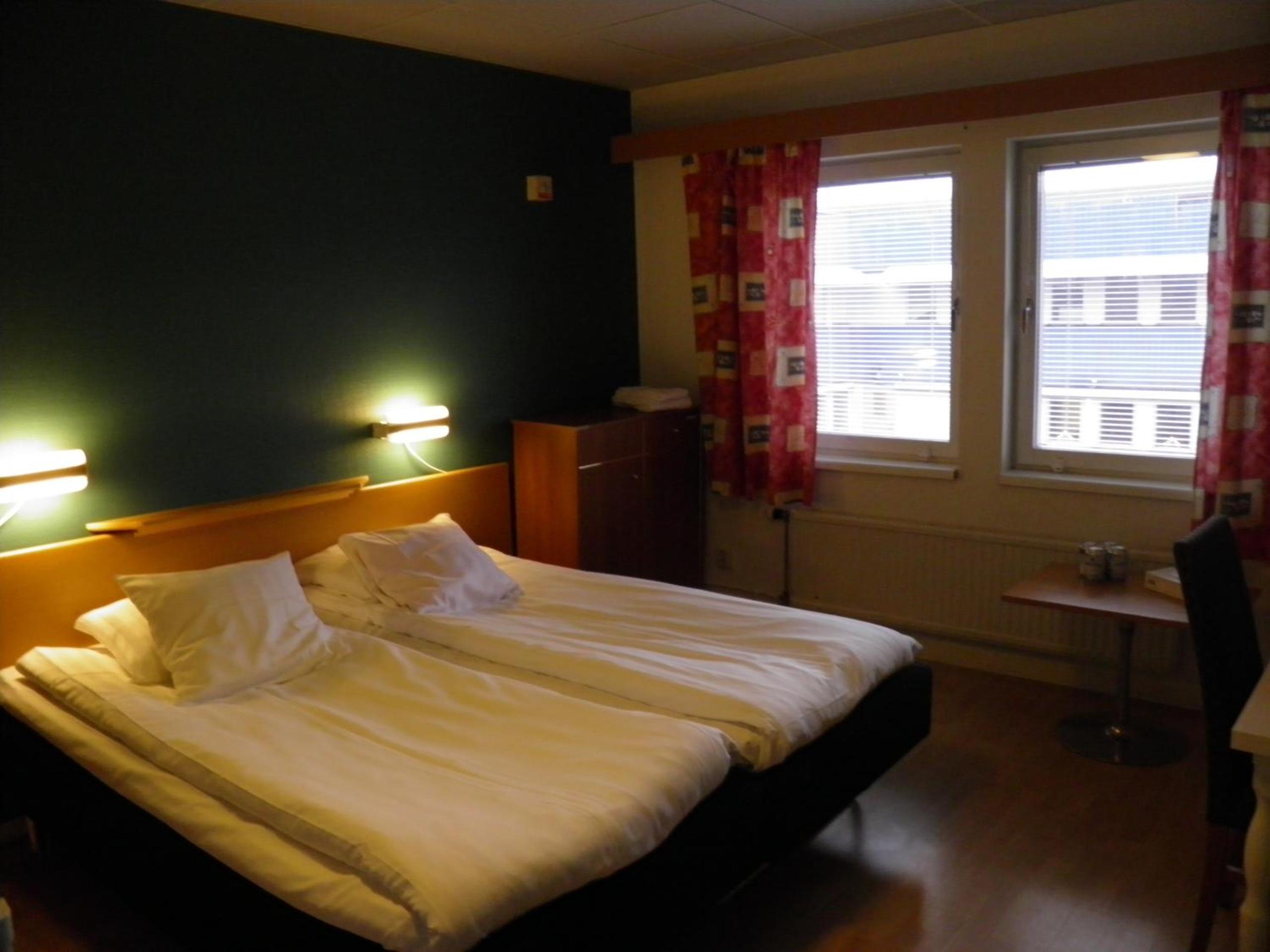 Standard Double Room - Photo 29