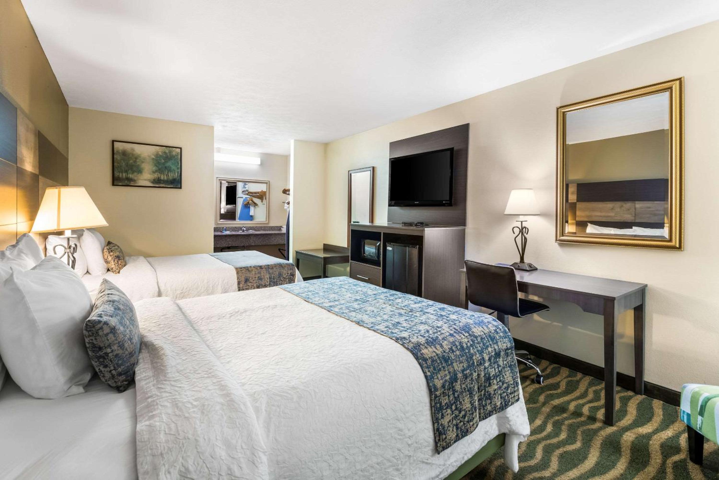 Double Room with Two Double Beds - Non-Smoking