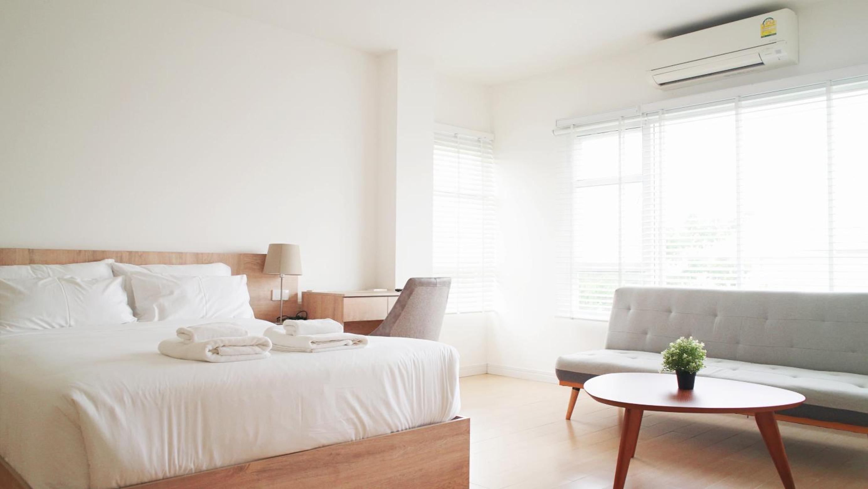 Large Single Room photo 3