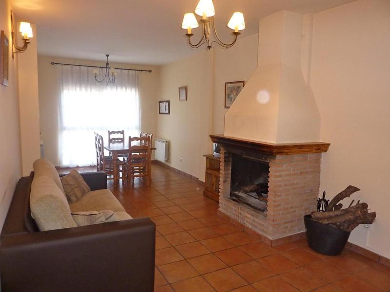 Two-Bedroom Villa (4-6 Adults) - Photo 17