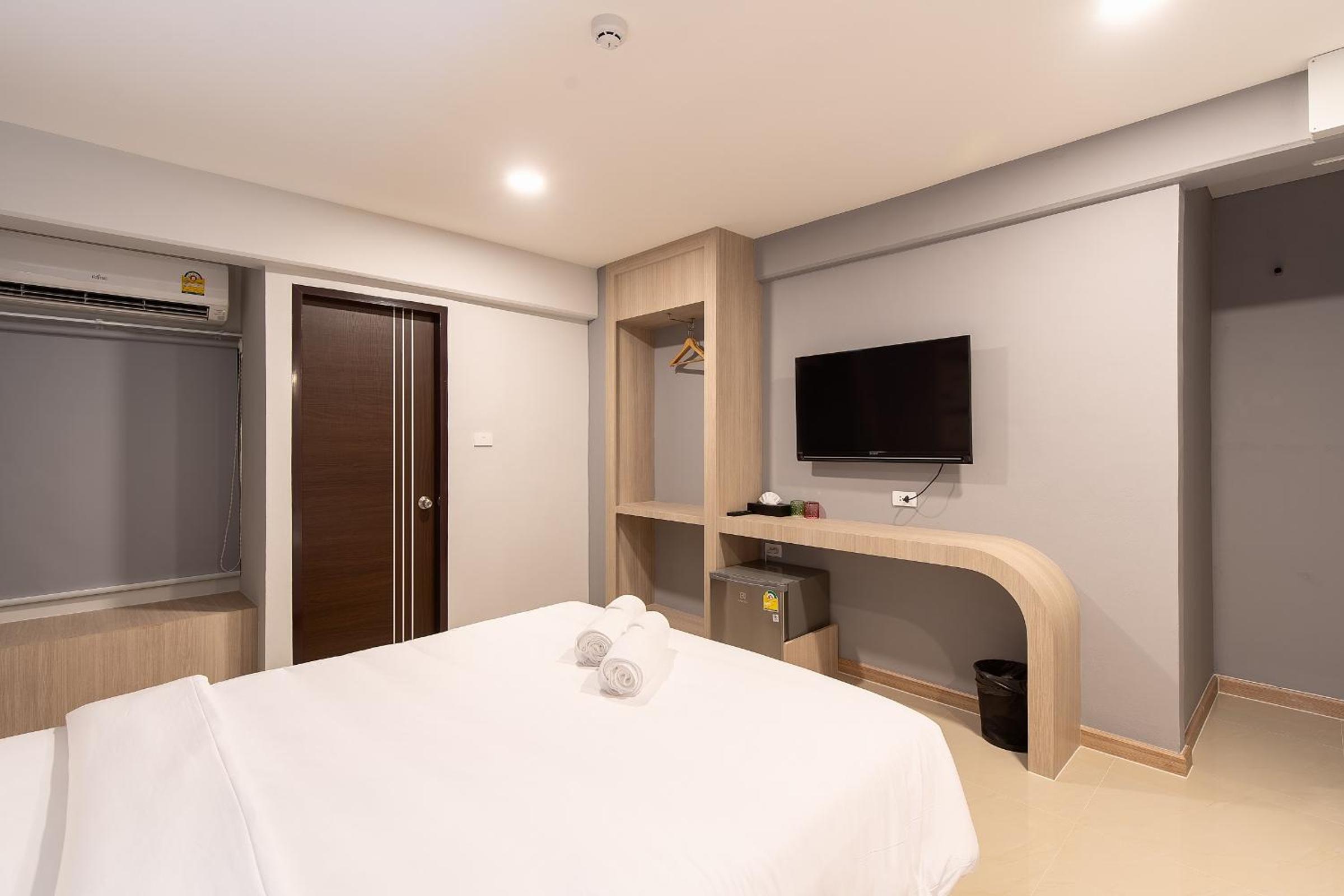 Double Room - Photo 3