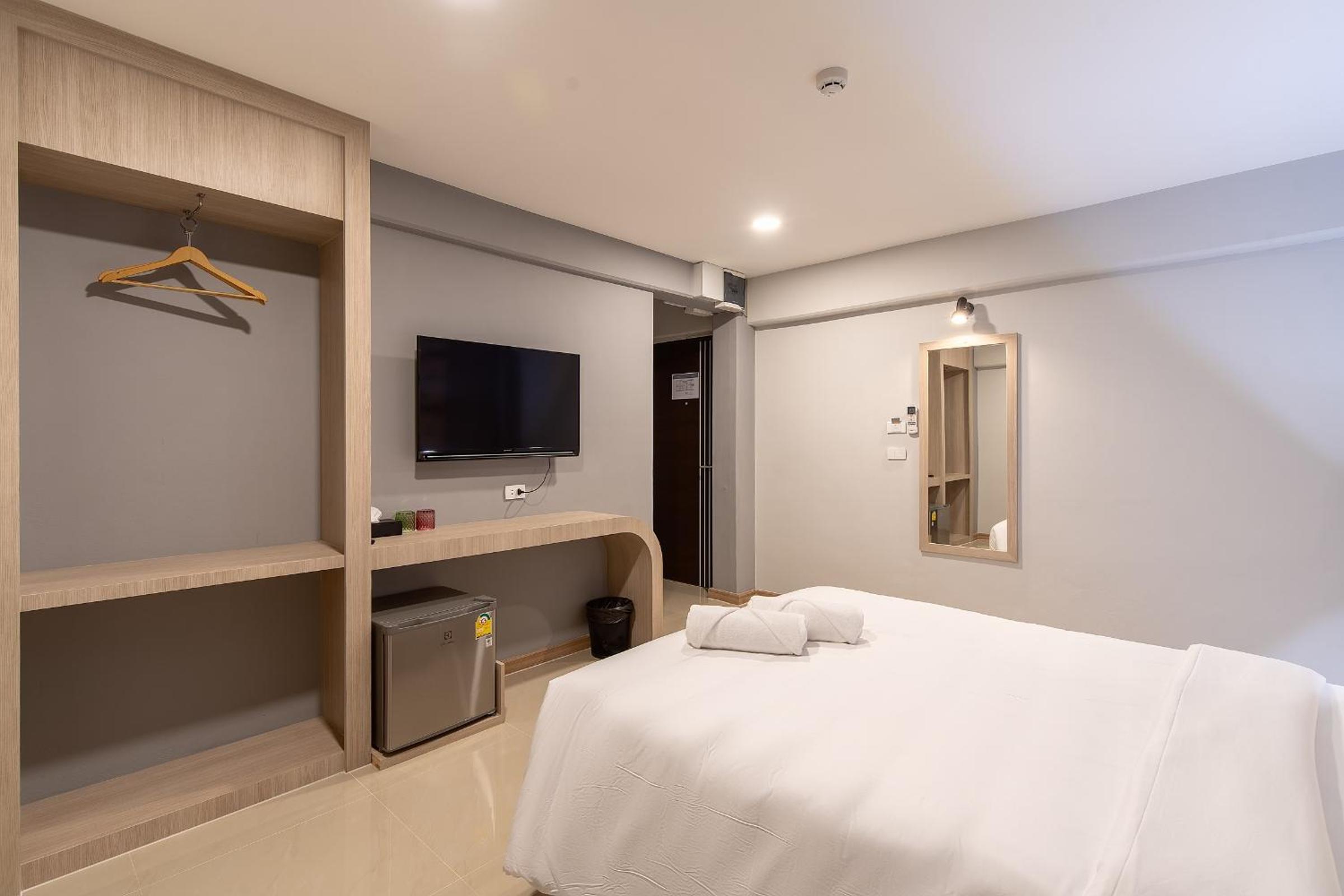 Double Room - Photo 5