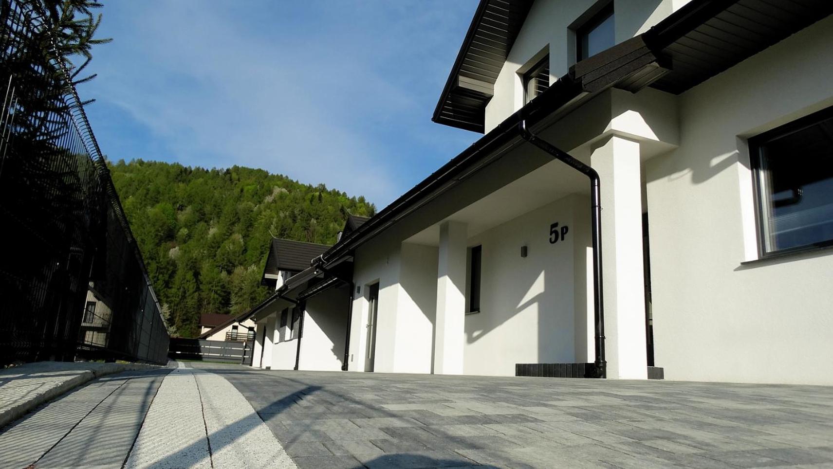 Villa photo 2