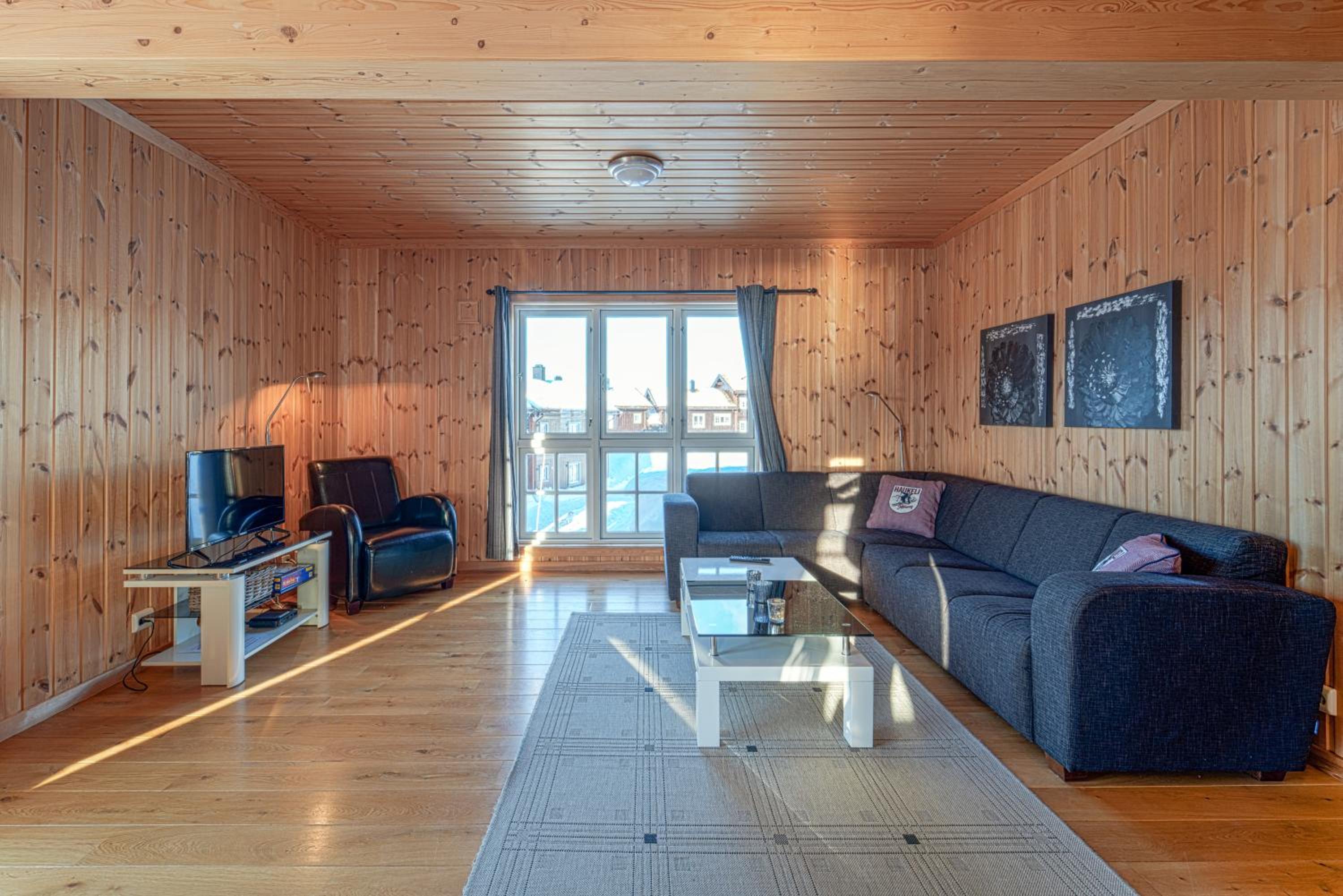 Two-Bedroom Apartment - Photo 5