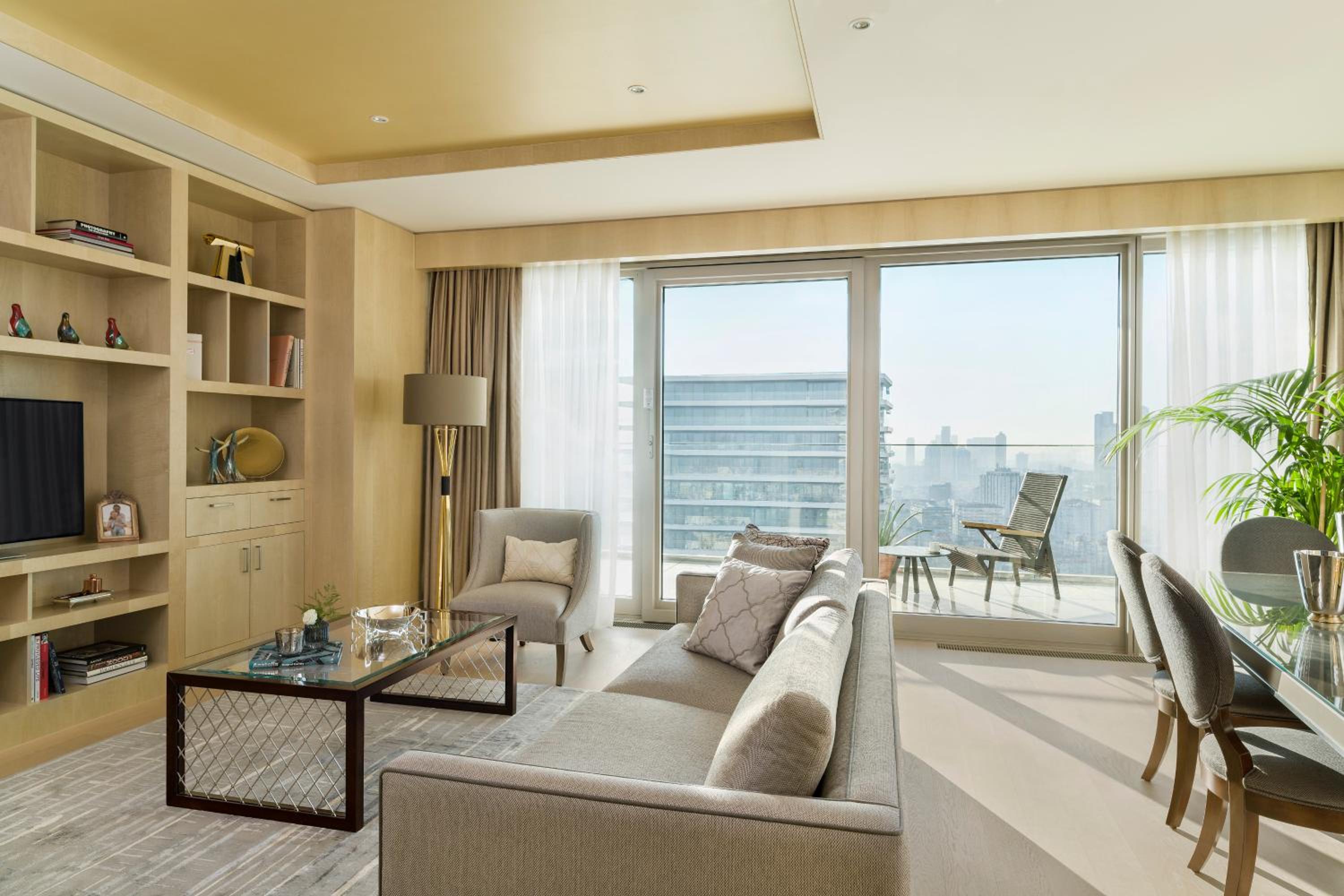 Ein-Schlafzimmer-Apartment mit teilweisem Bosporus-Blick