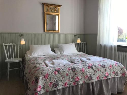 Double Room with Shared Bathroom photo 3