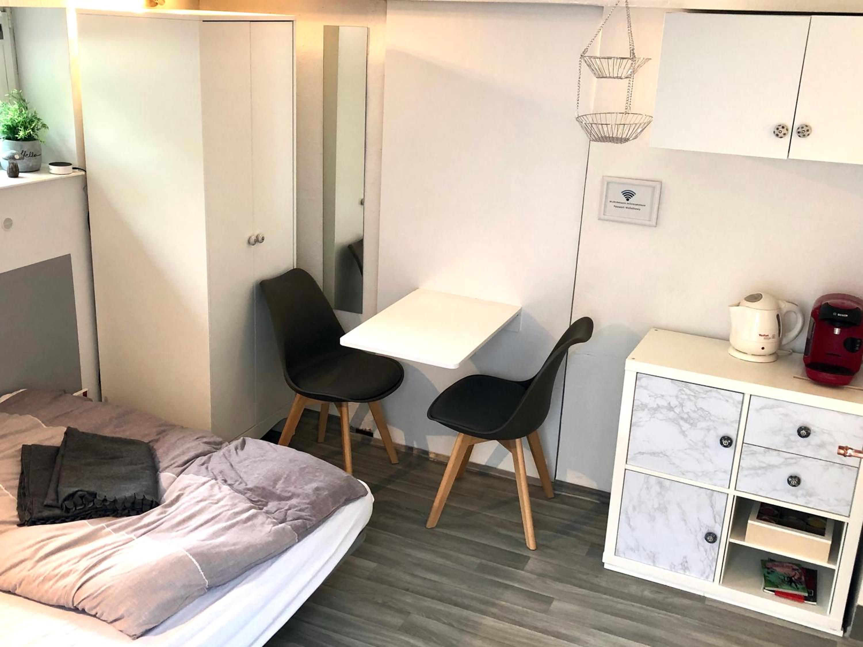 One-Bedroom Apartment photo 2
