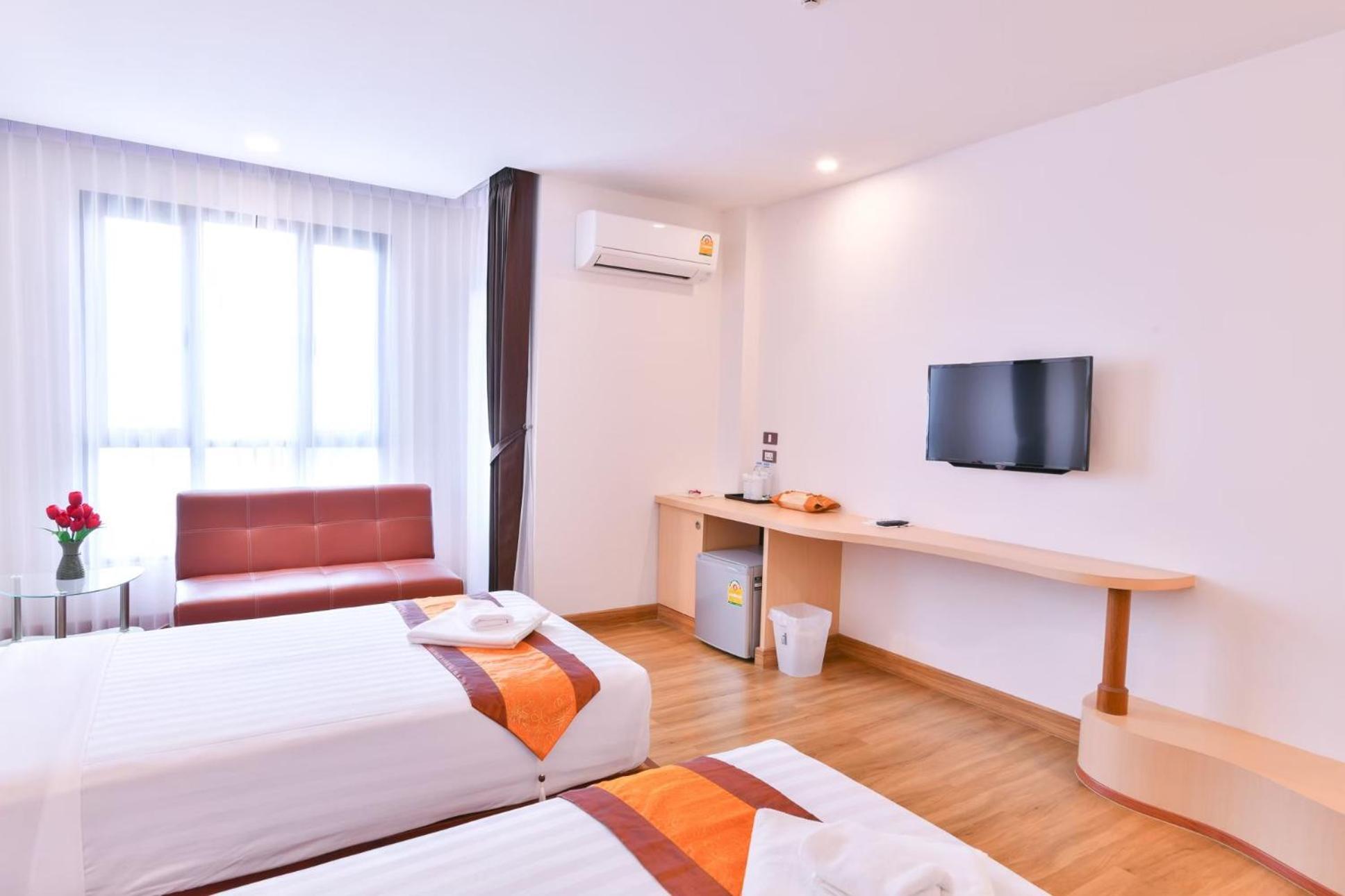 Standard Twin Room photo 3