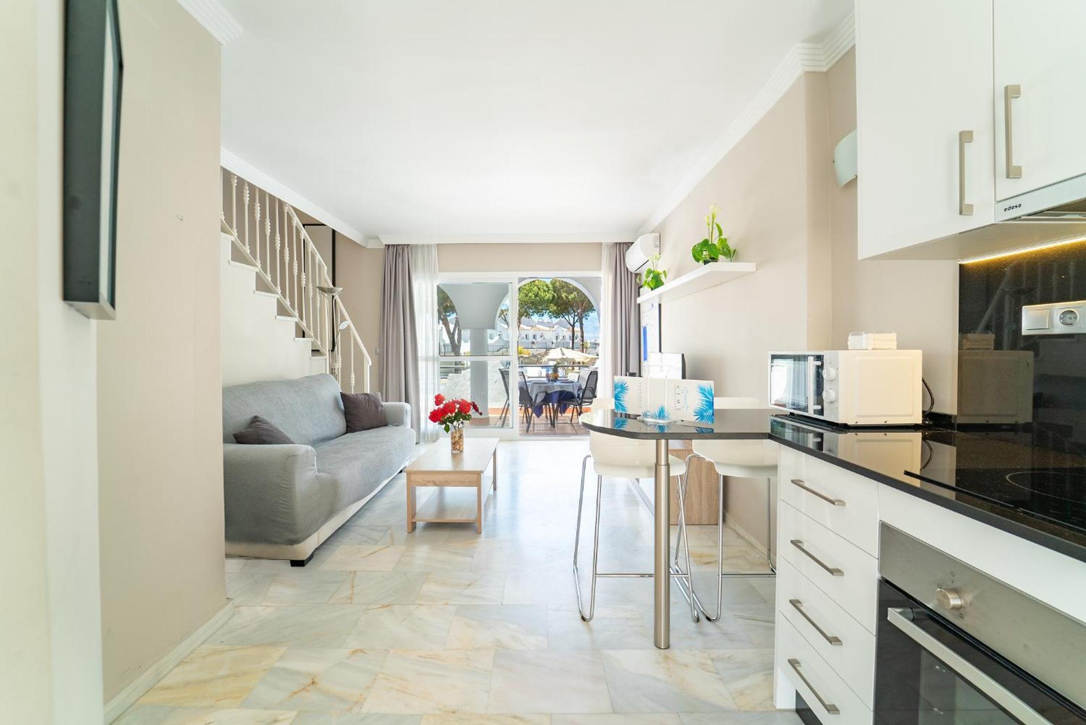 Two-Bedroom Apartment (4 Adults) - Photo 4