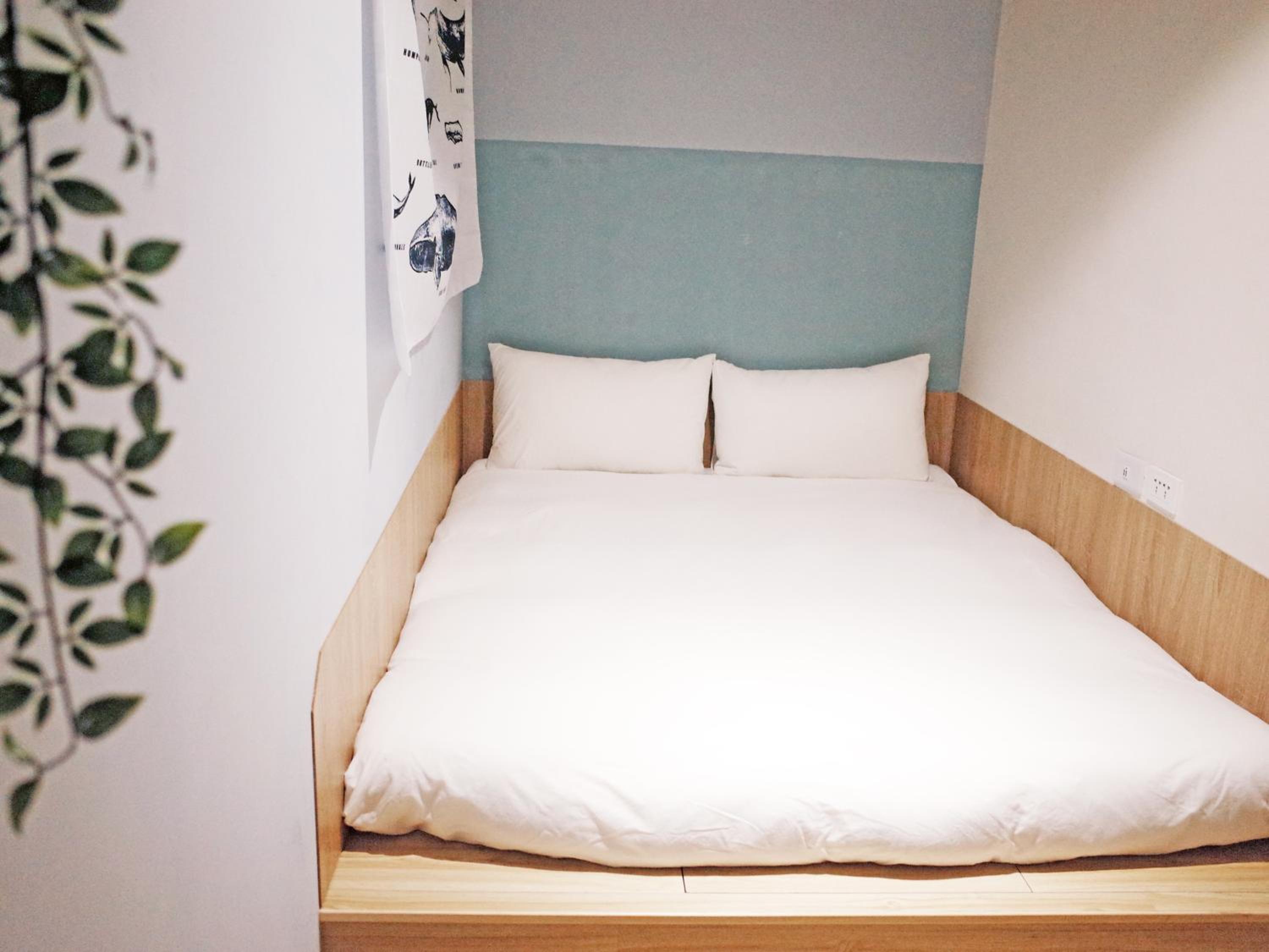 Economy Single Room