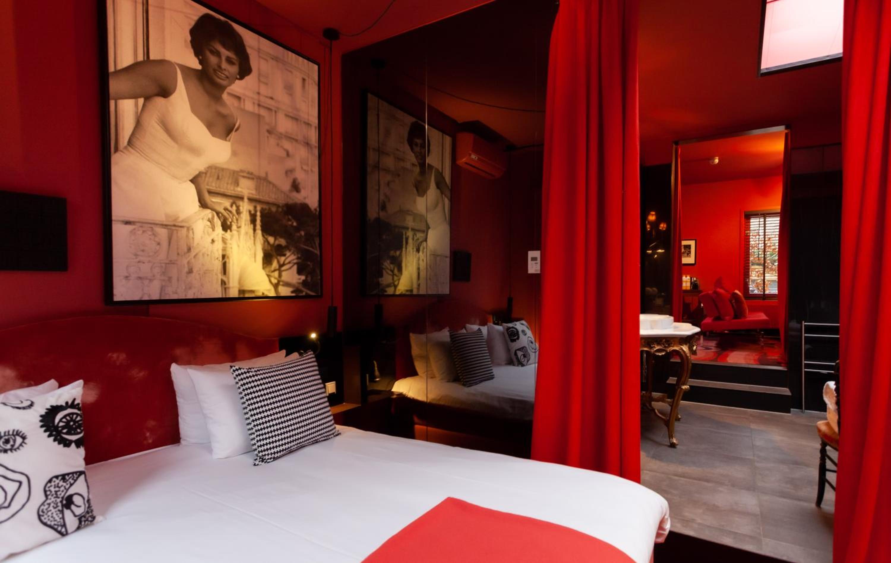 Signature Suite