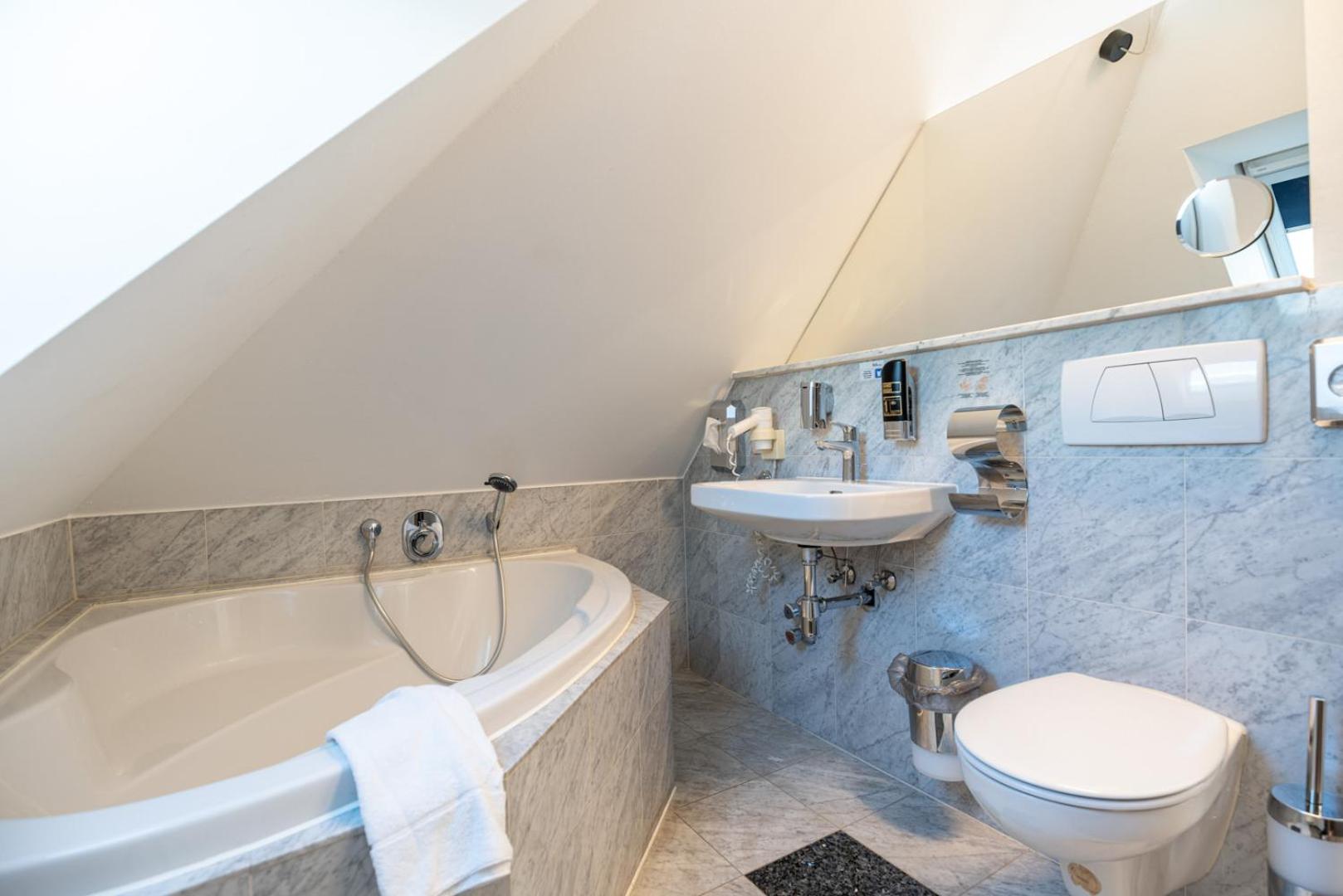 Junior Suite - Photo 7