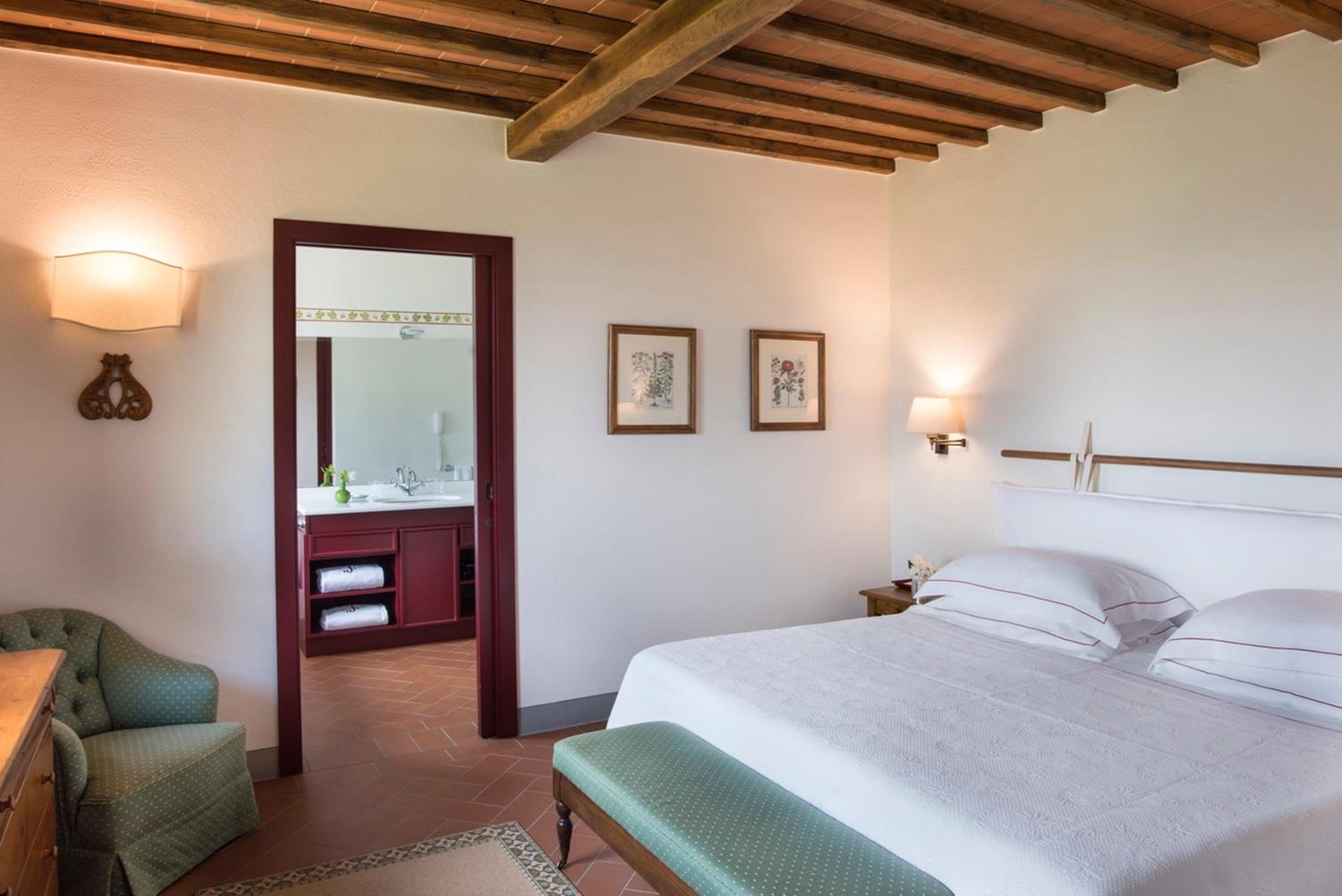 Junior Suite (2 Adults) - Photo 4