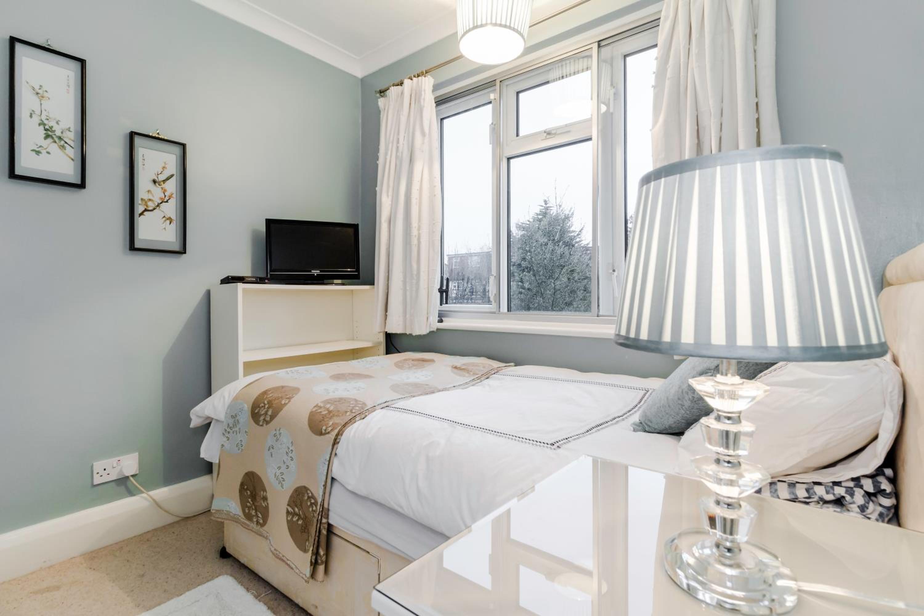 Superior Single Room