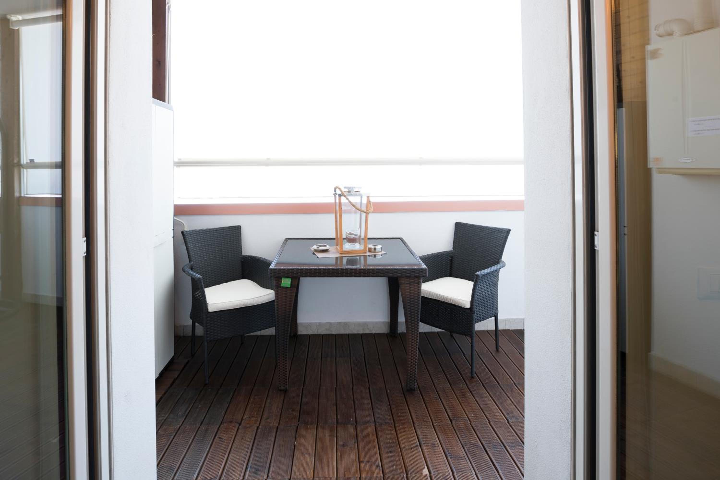 Studio with Terrace - Photo 23