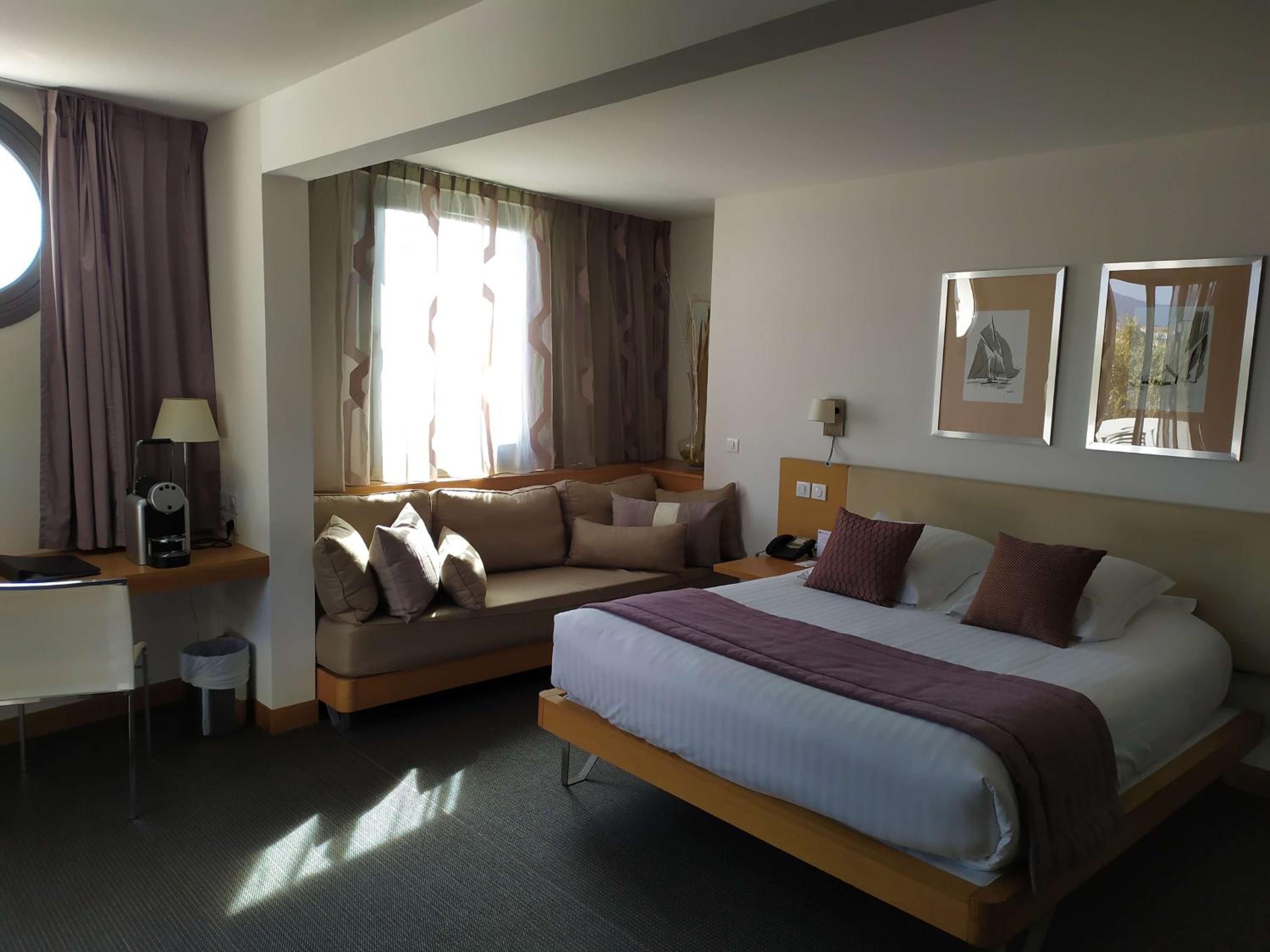 Superior Queen Room photo 1
