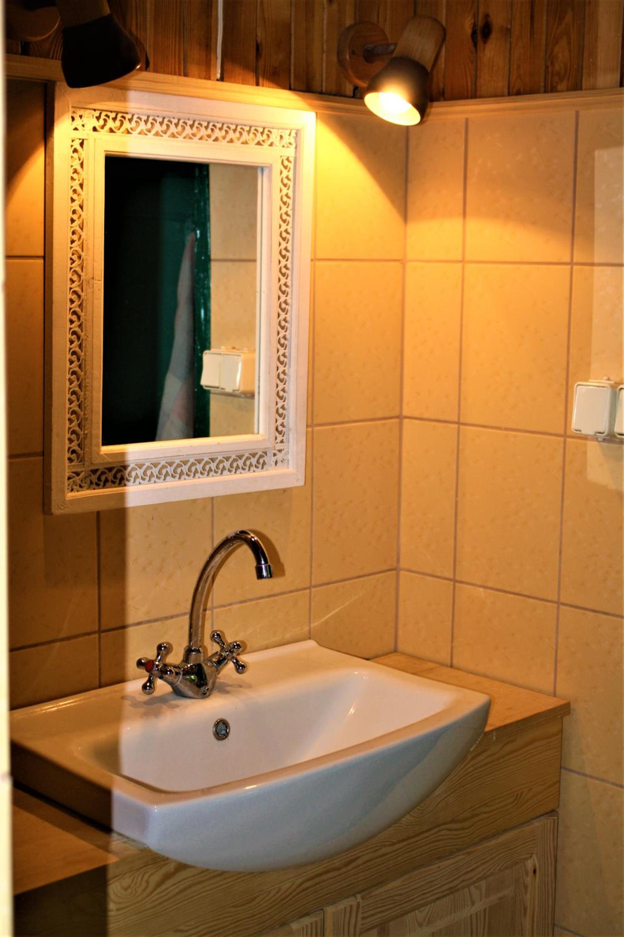 Five-Bedroom House photo 3