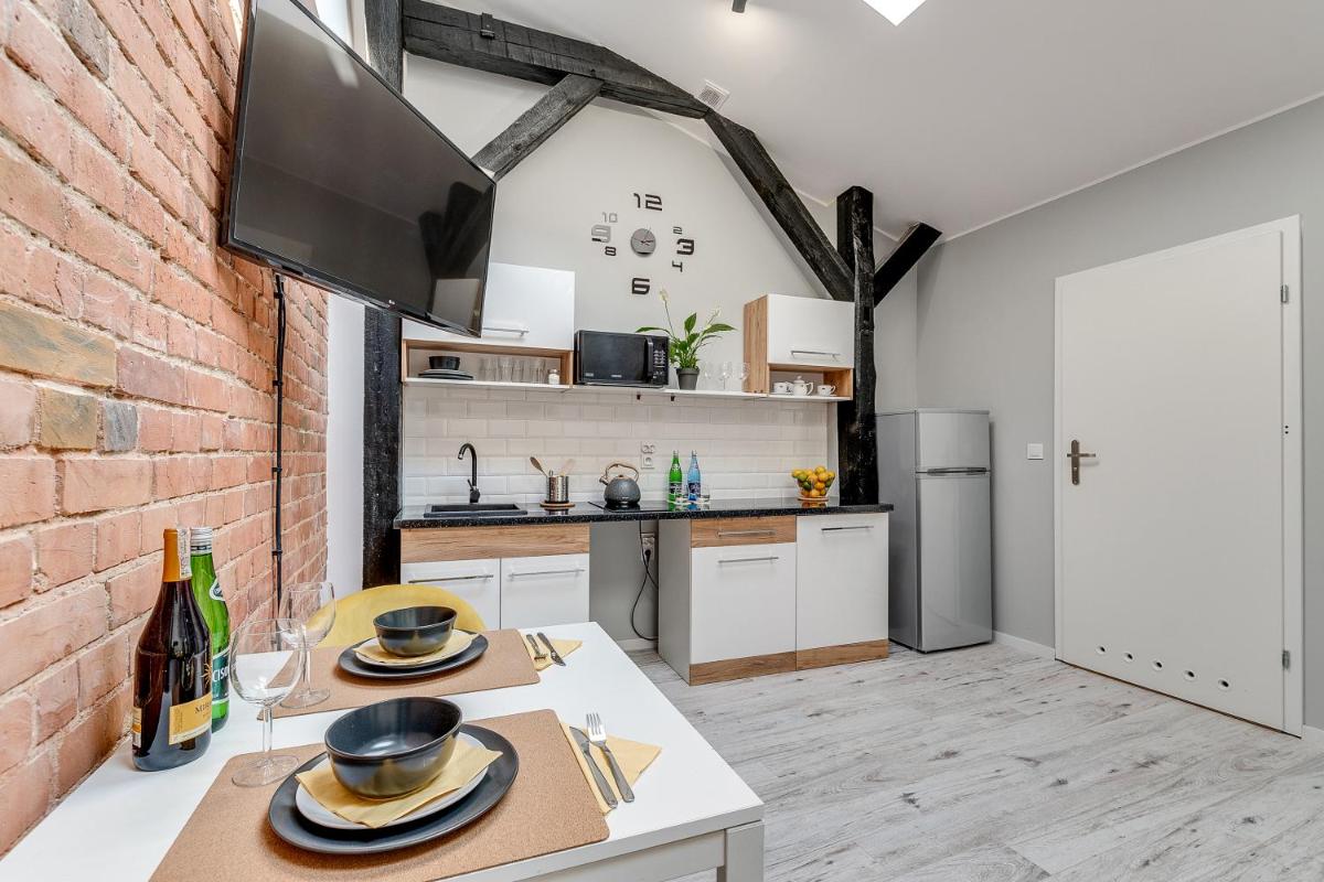 Studio Apartment - Photo 12